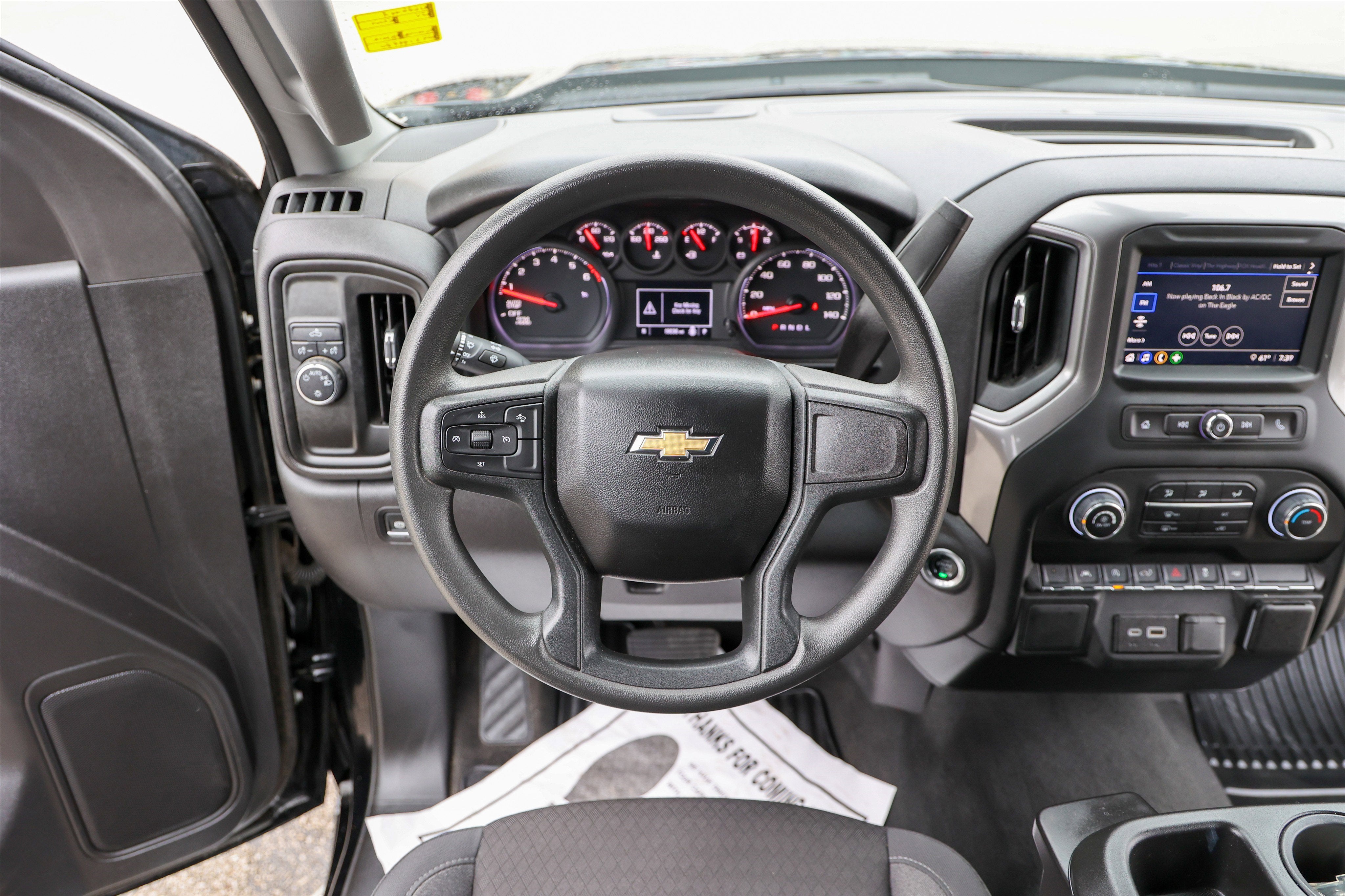 2024 Chevrolet Silverado Custom