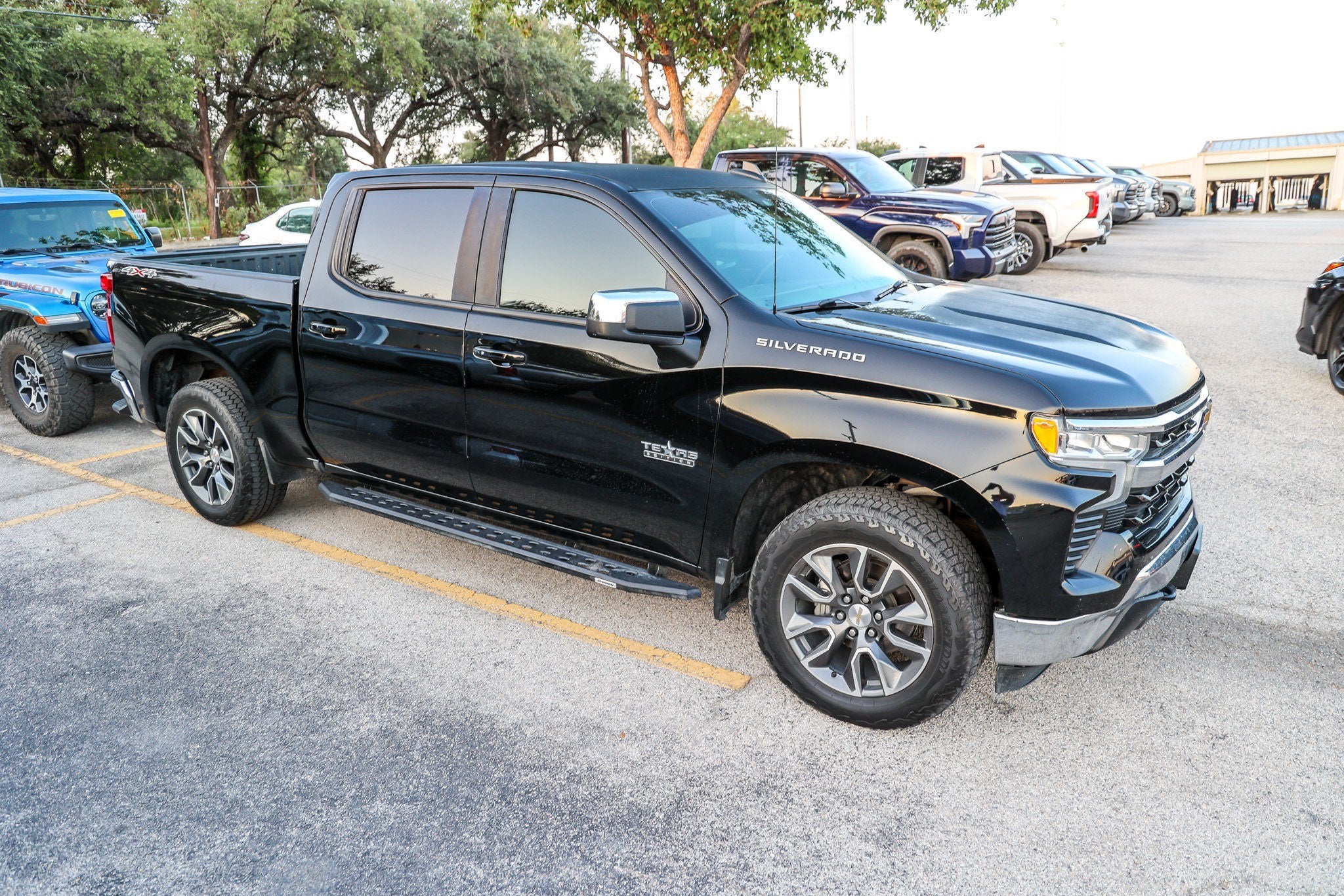 2023 Chevrolet Silverado LT