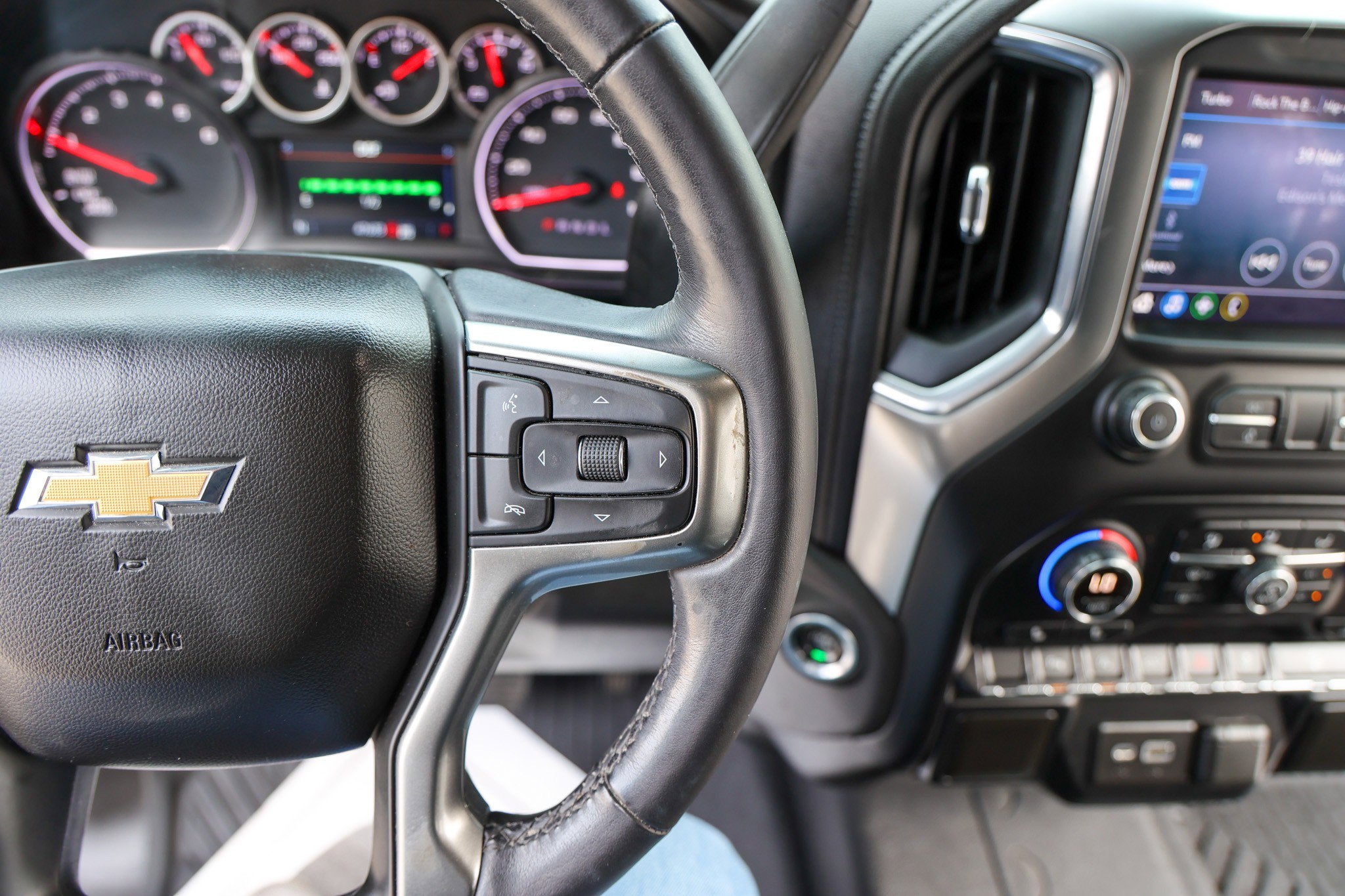 2021 Chevrolet Silverado LT