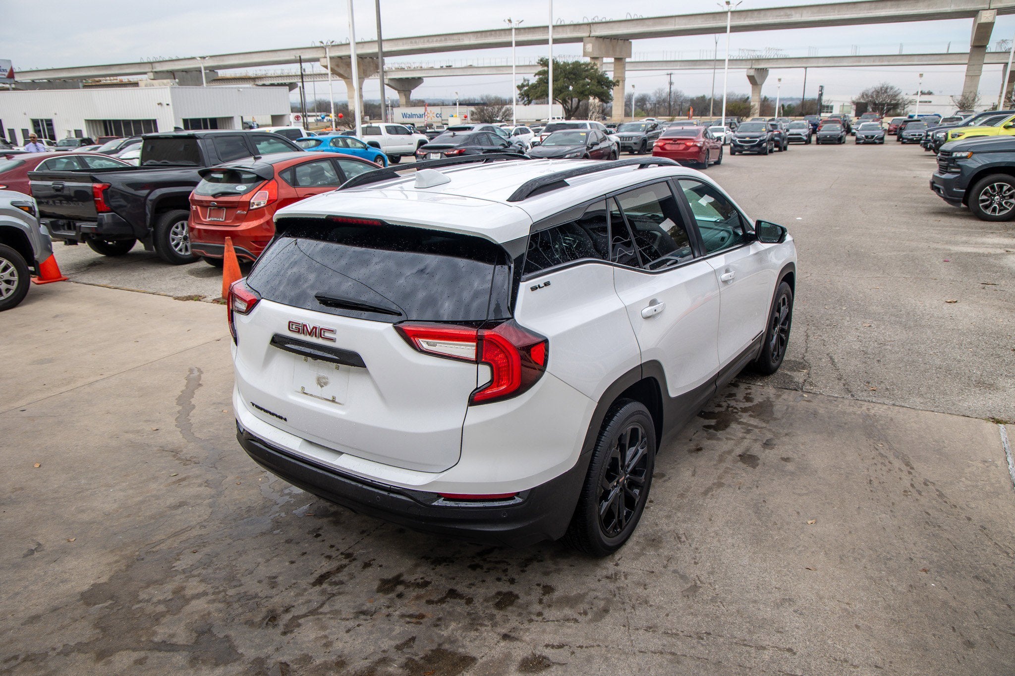 2022 GMC Terrain SLE