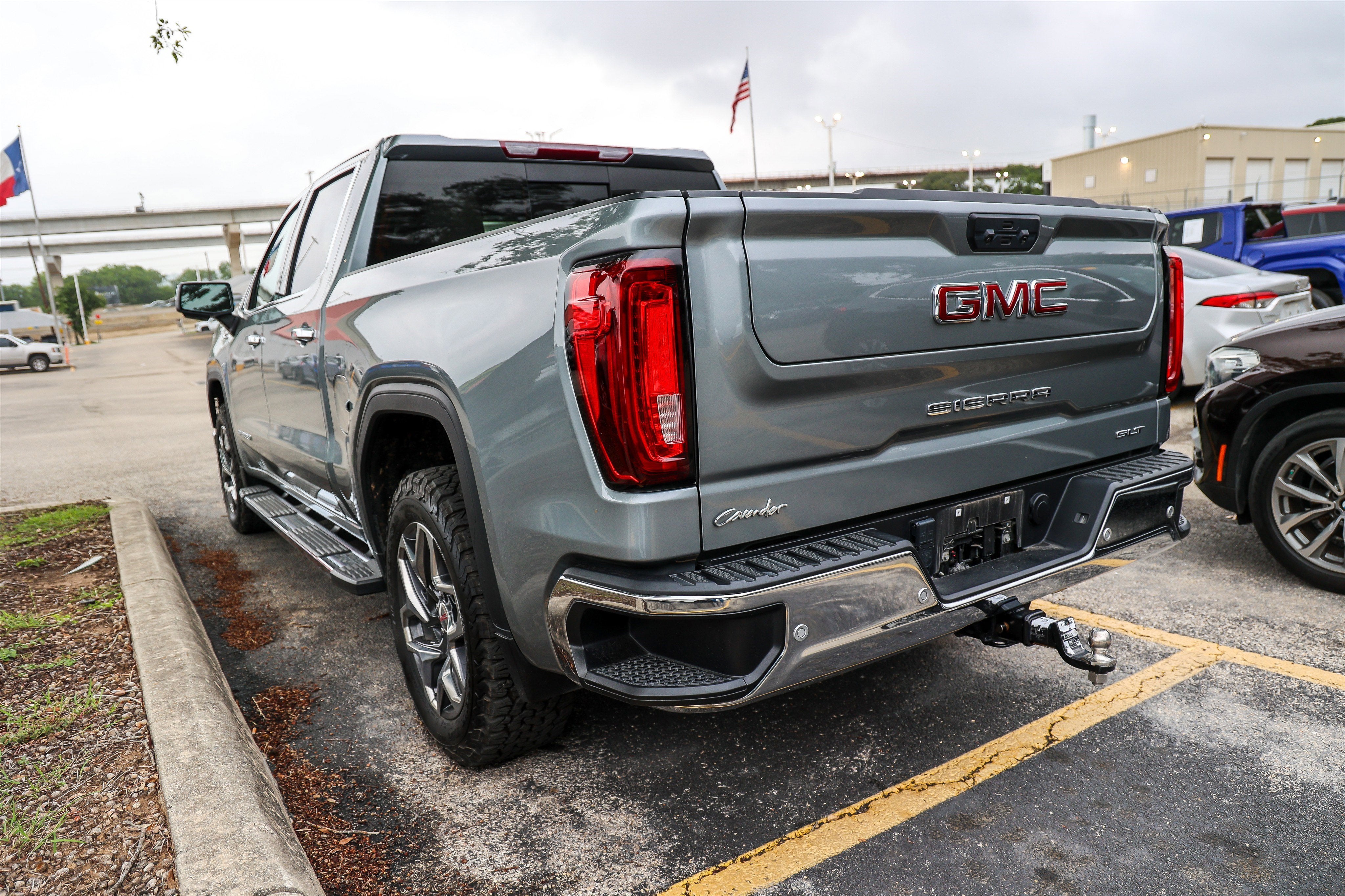2024 GMC Sierra 1500 SLT