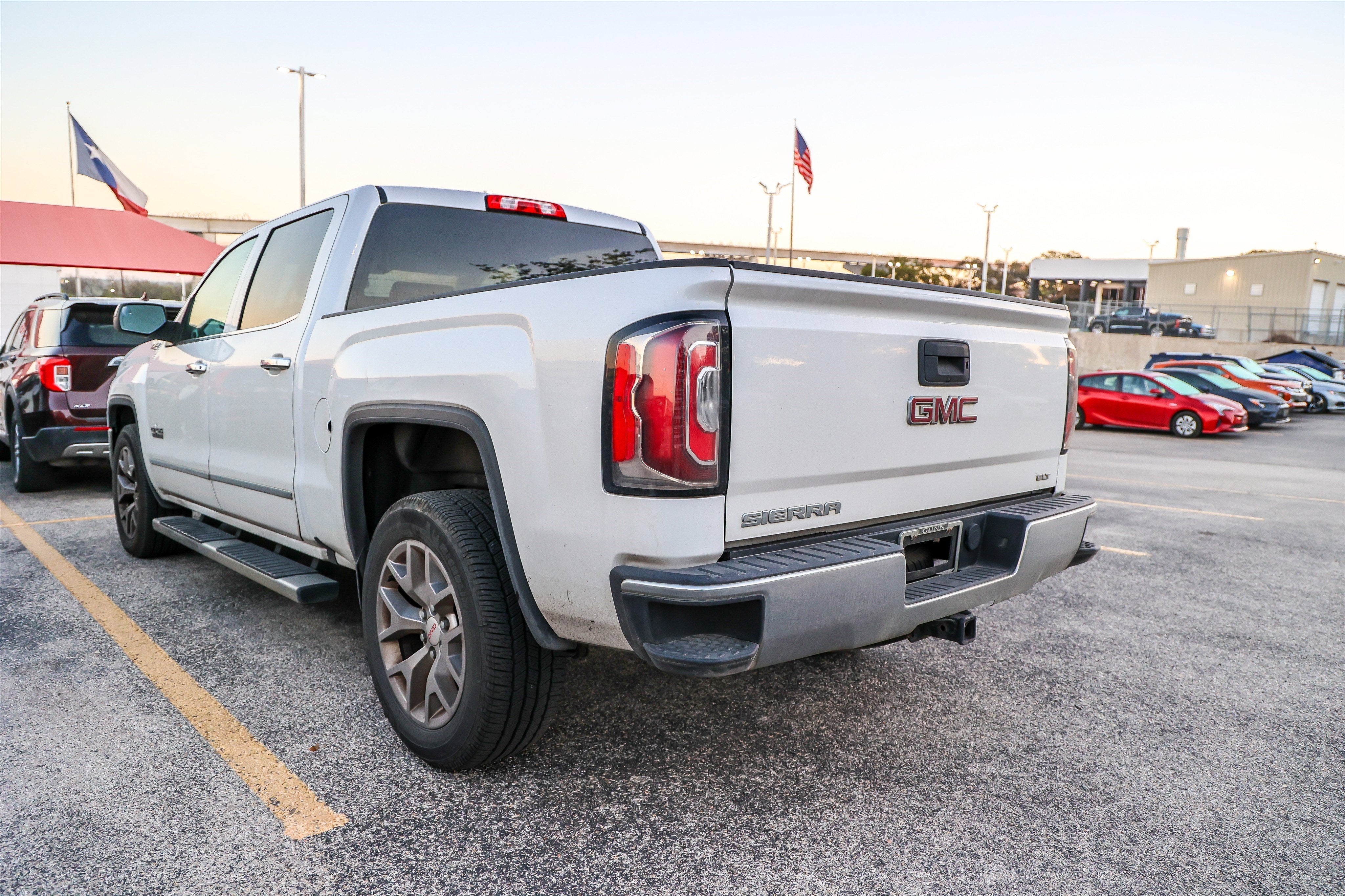 2018 GMC Sierra SLT