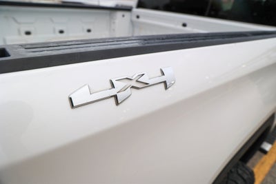 2024 GMC Sierra SLT