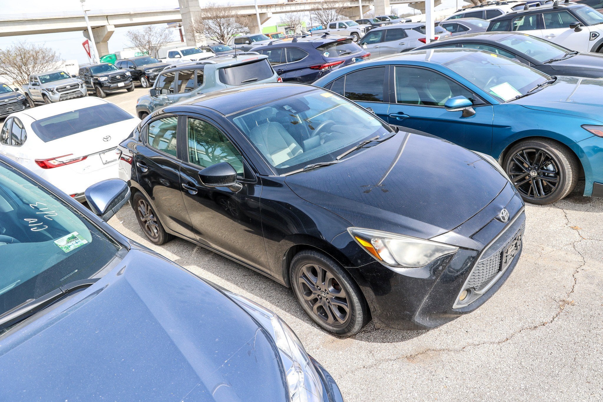 2019 Toyota YARIS SEDAN L