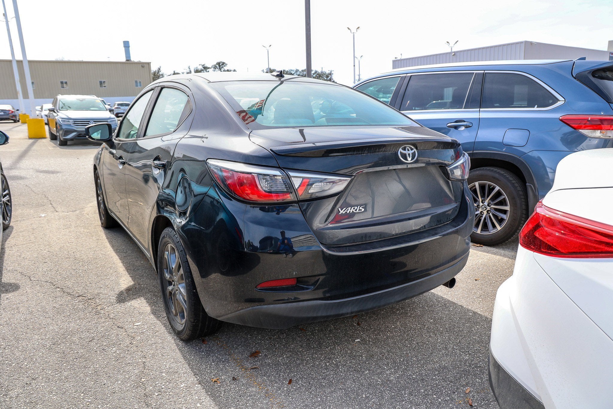 2019 Toyota YARIS SEDAN L