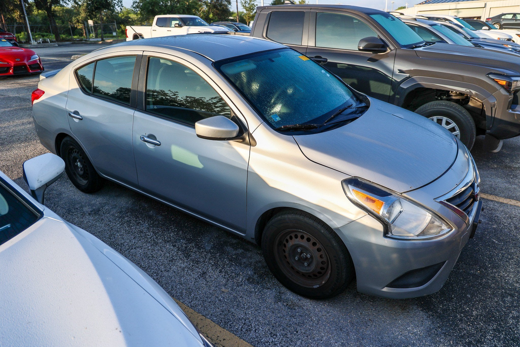 2019 Nissan Versa SV