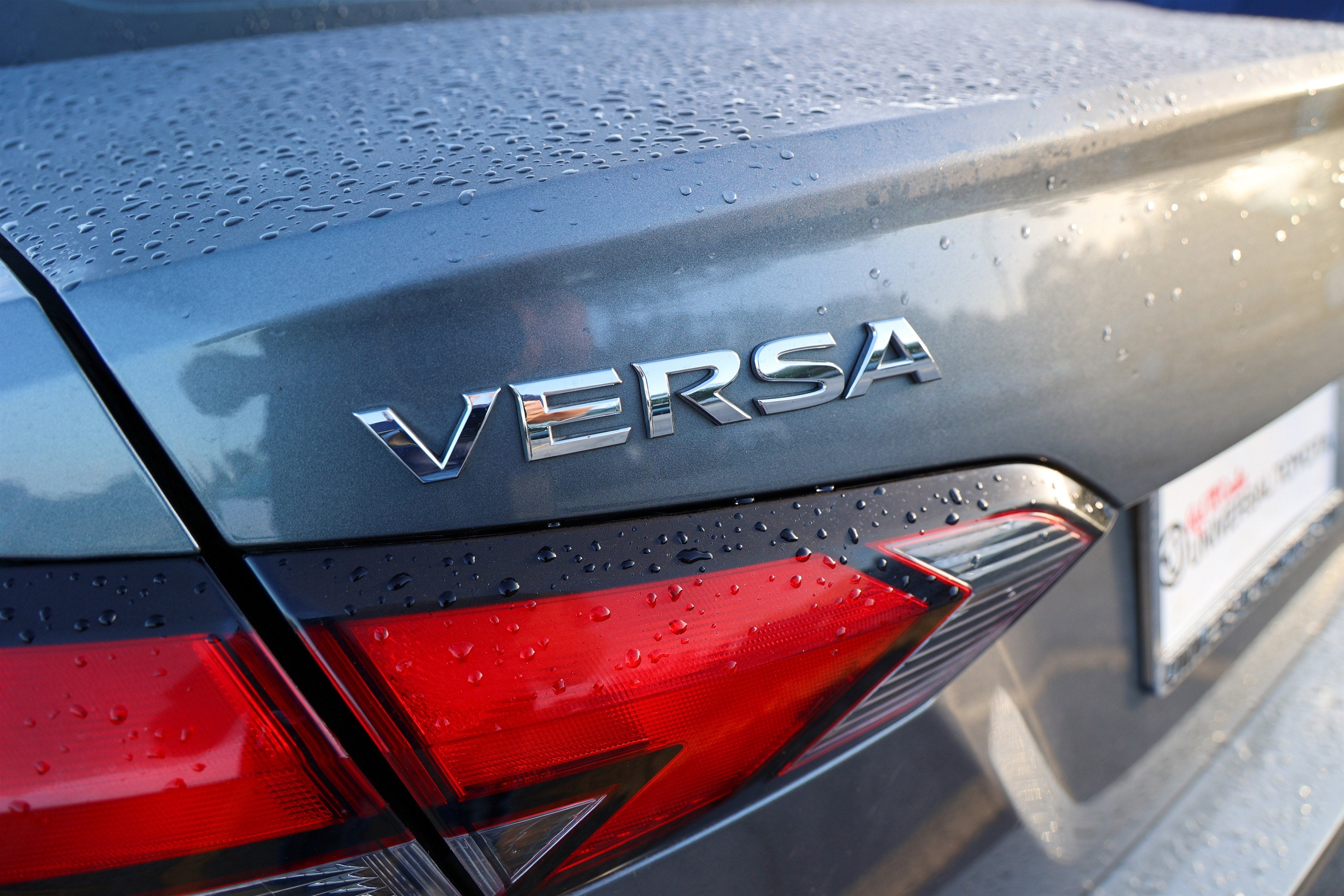 2020 Nissan Versa SV