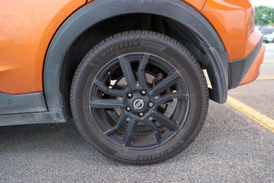 2021 Nissan Kicks SR