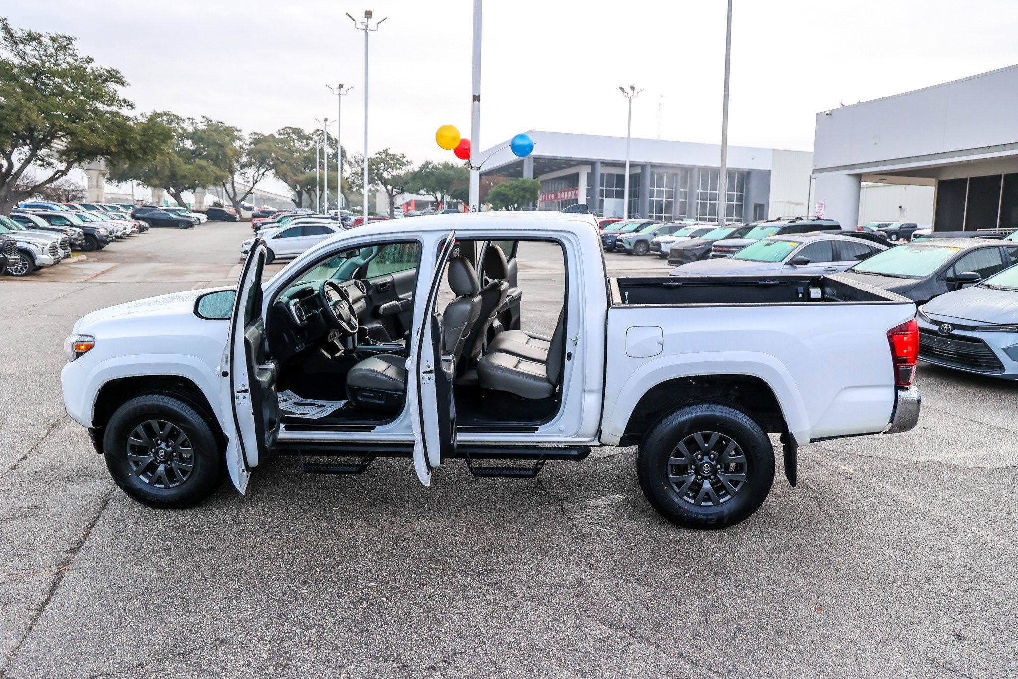 2023 Toyota TACOMA SR5 SR5