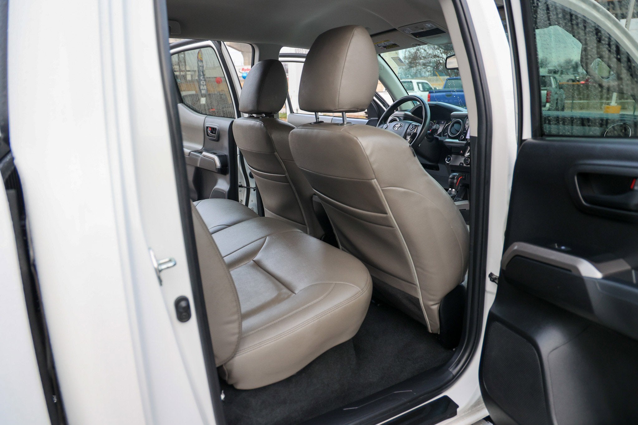 2023 Toyota TACOMA SR5 SR5