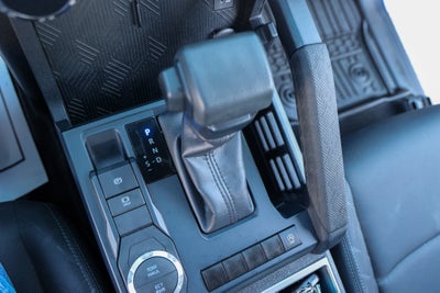 2024 Toyota TACOMA SR5 SR5