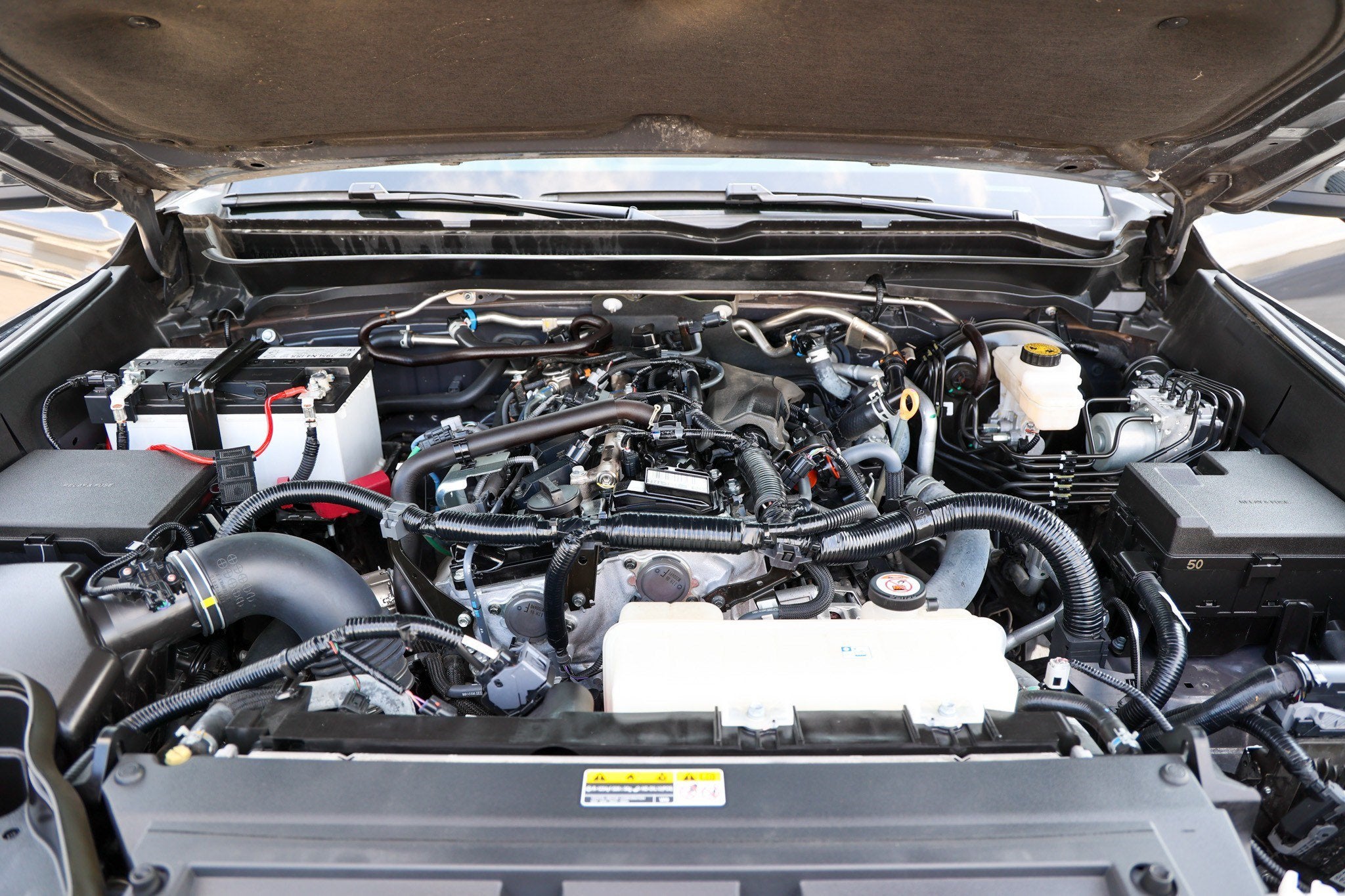 2025 Toyota Tacoma 4WD SR5