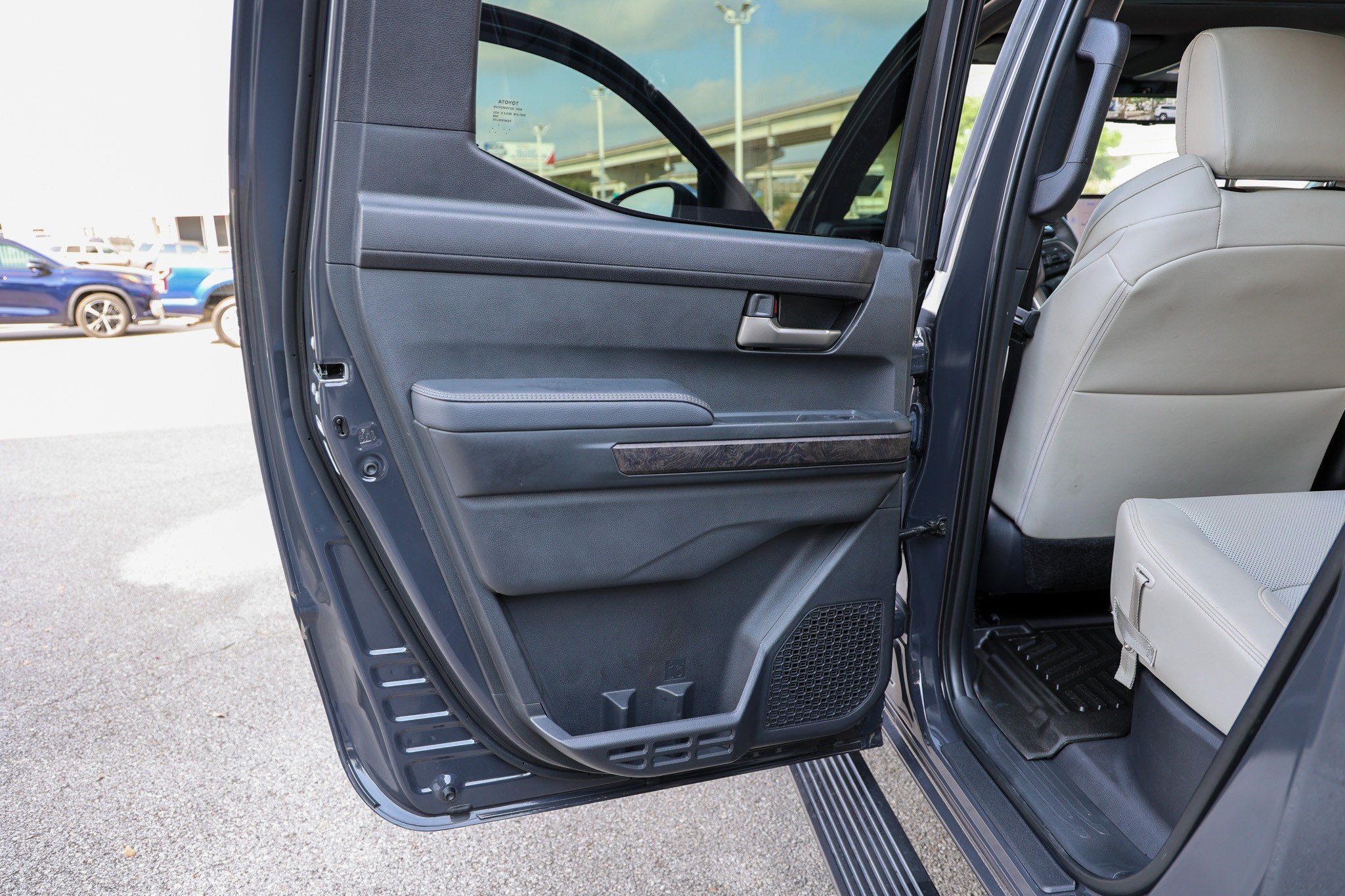 2025 Toyota Tacoma 4WD SR5