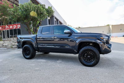2025 Toyota Tacoma 4WD SR5