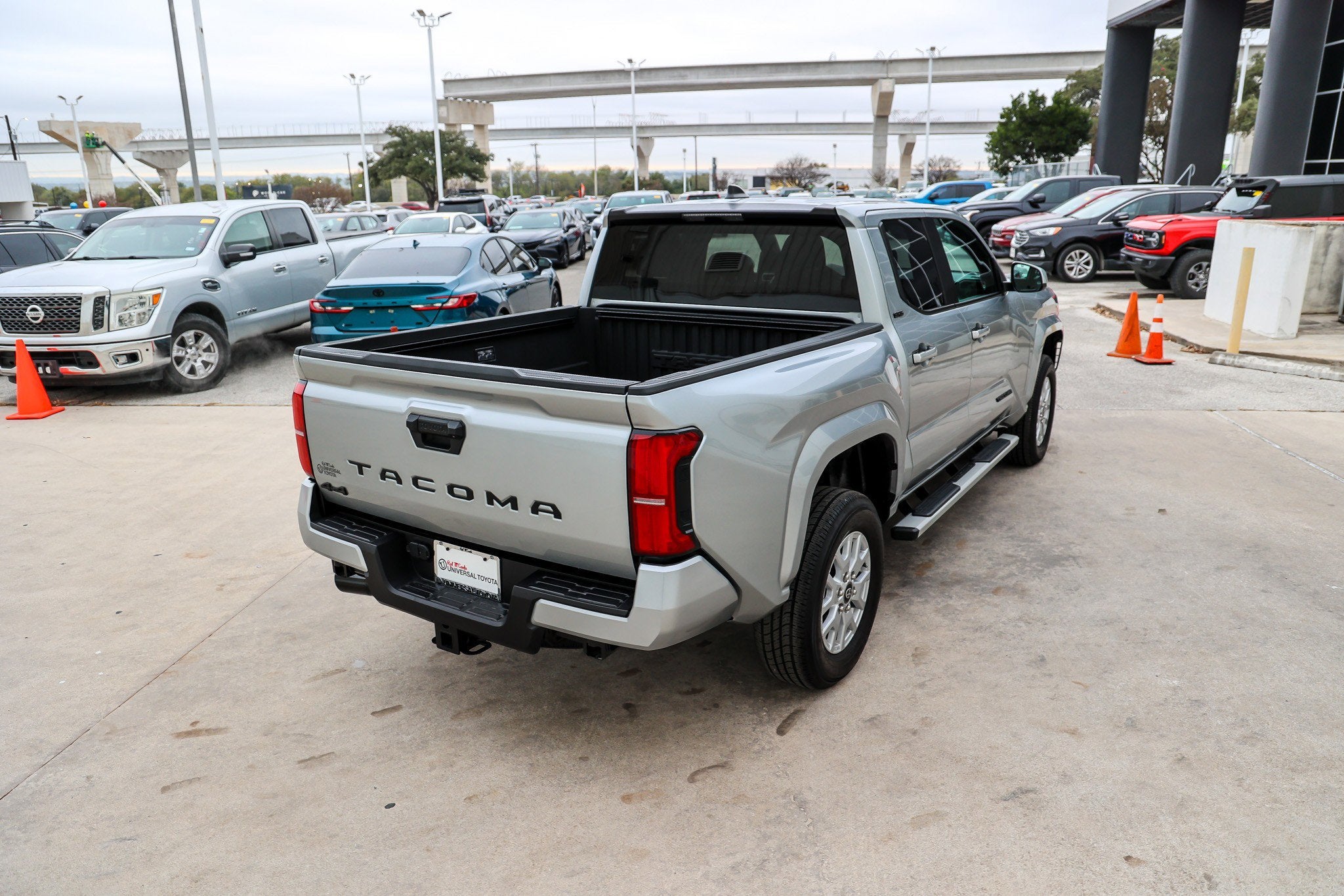 2025 Toyota TACOMA SR5 SR5