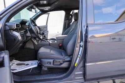 2025 Toyota TACOMA SR5 SR5