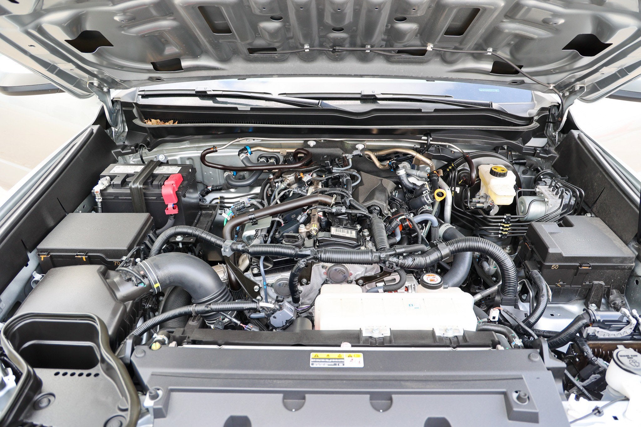 2025 Toyota TACOMA SR5 SR5