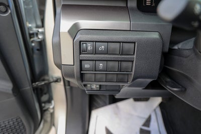 2025 Toyota TACOMA SR5 SR5