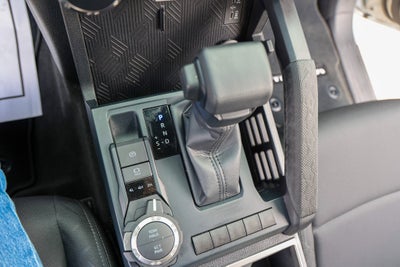 2025 Toyota TACOMA SR5 SR5