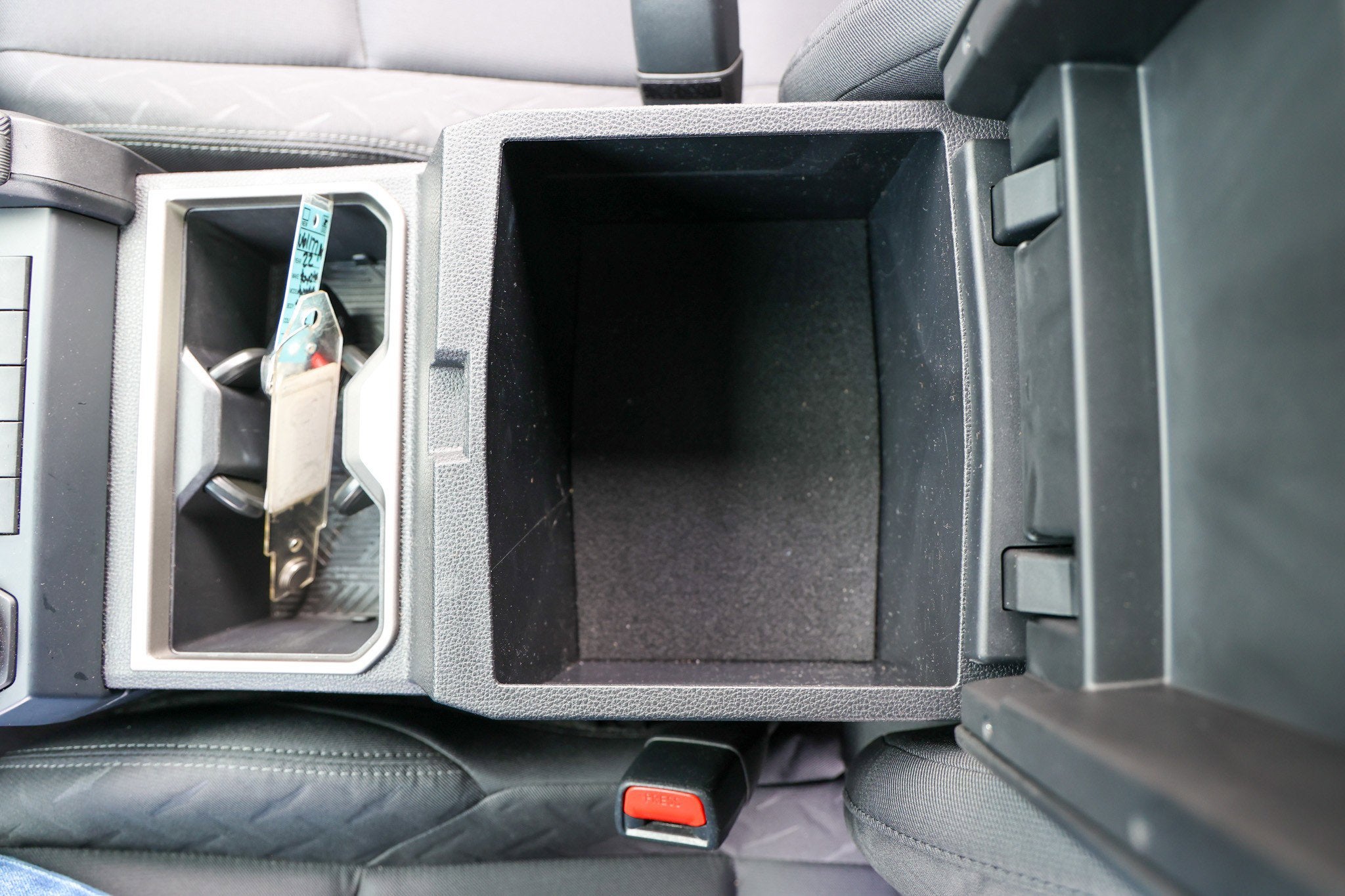 2025 Toyota TACOMA SR5 SR5