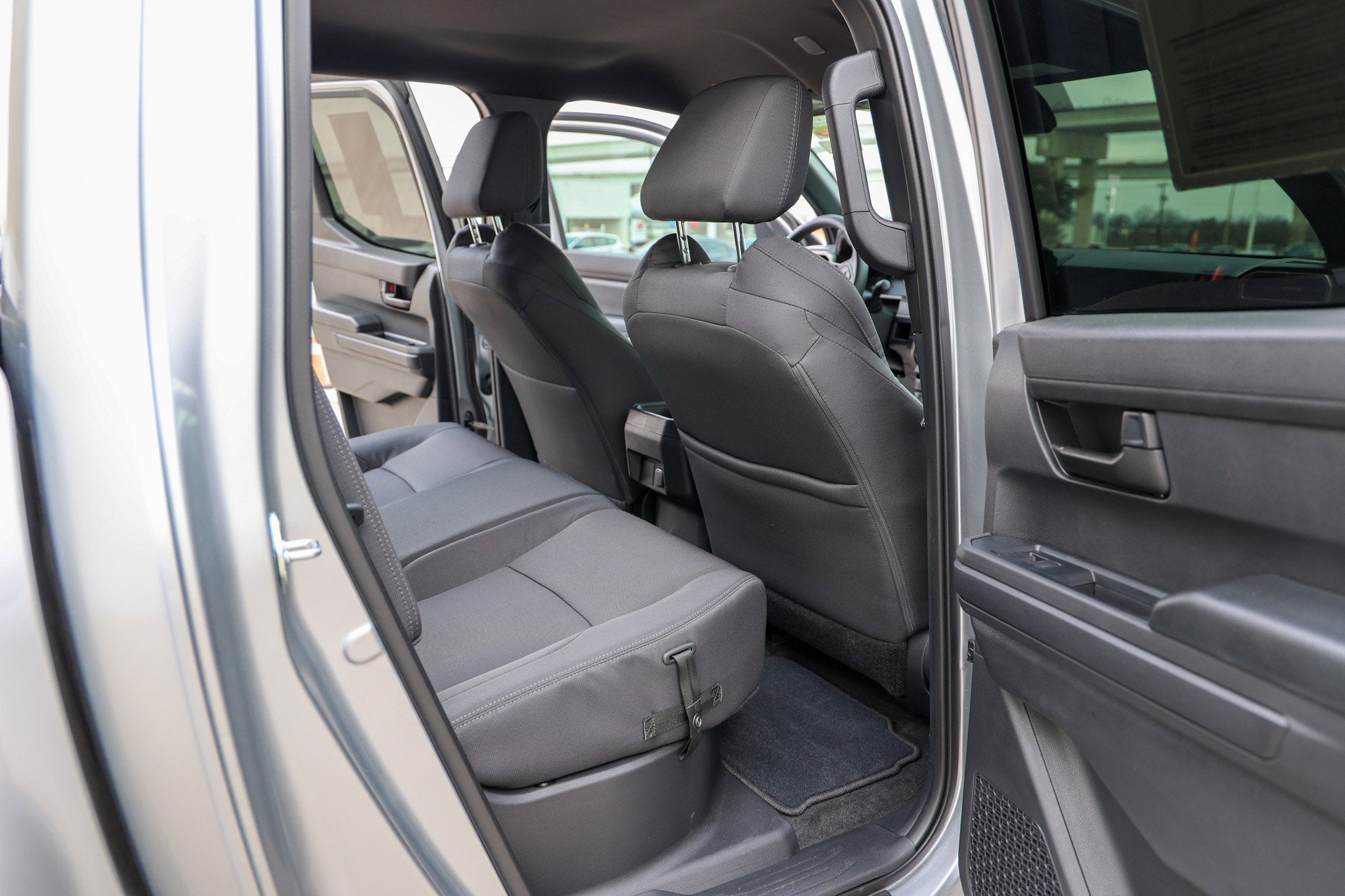 2025 Toyota TACOMA SR5 SR5