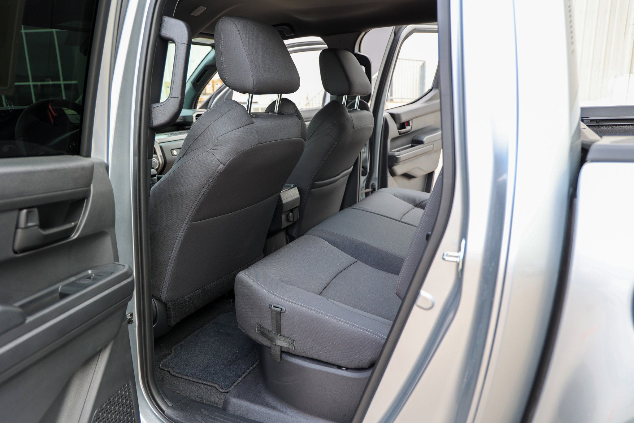 2025 Toyota TACOMA SR5 SR5