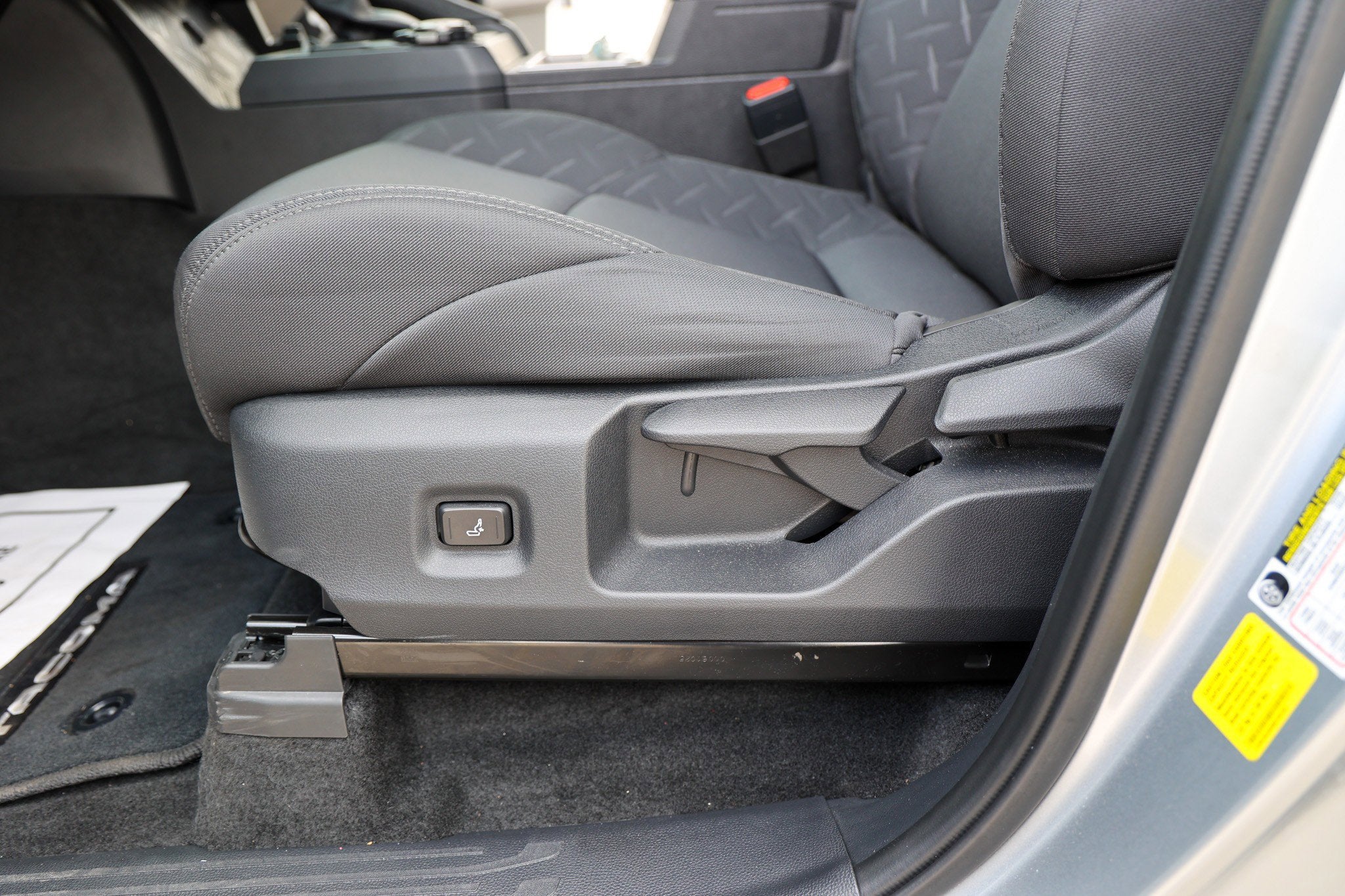 2025 Toyota TACOMA SR5 SR5