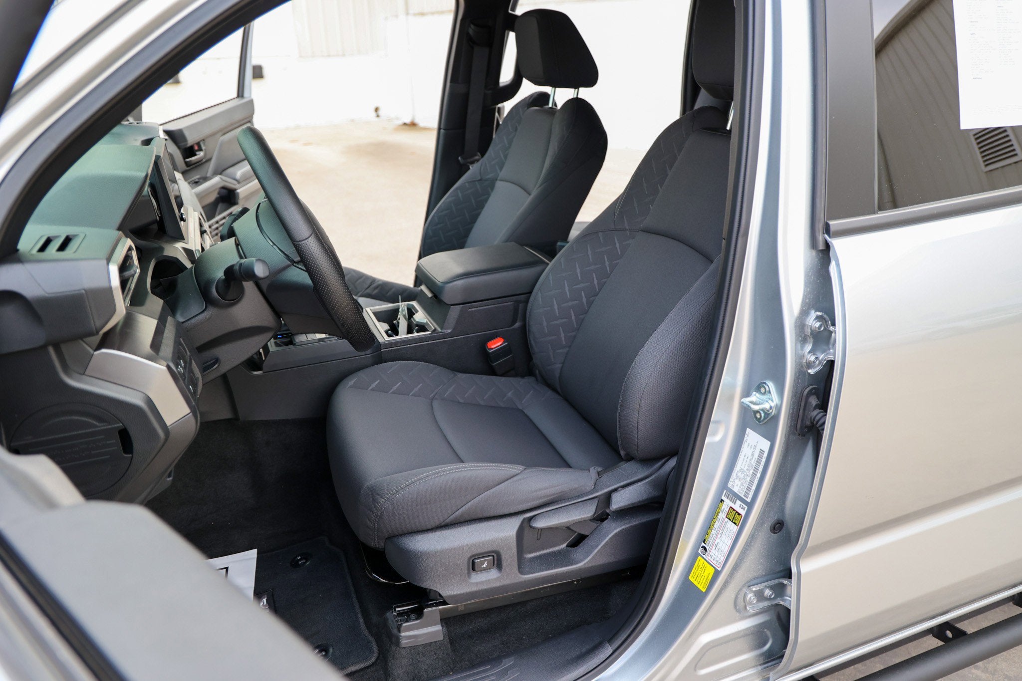 2025 Toyota TACOMA SR5 SR5