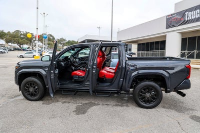 2025 Toyota TACOMA SR5 SR5