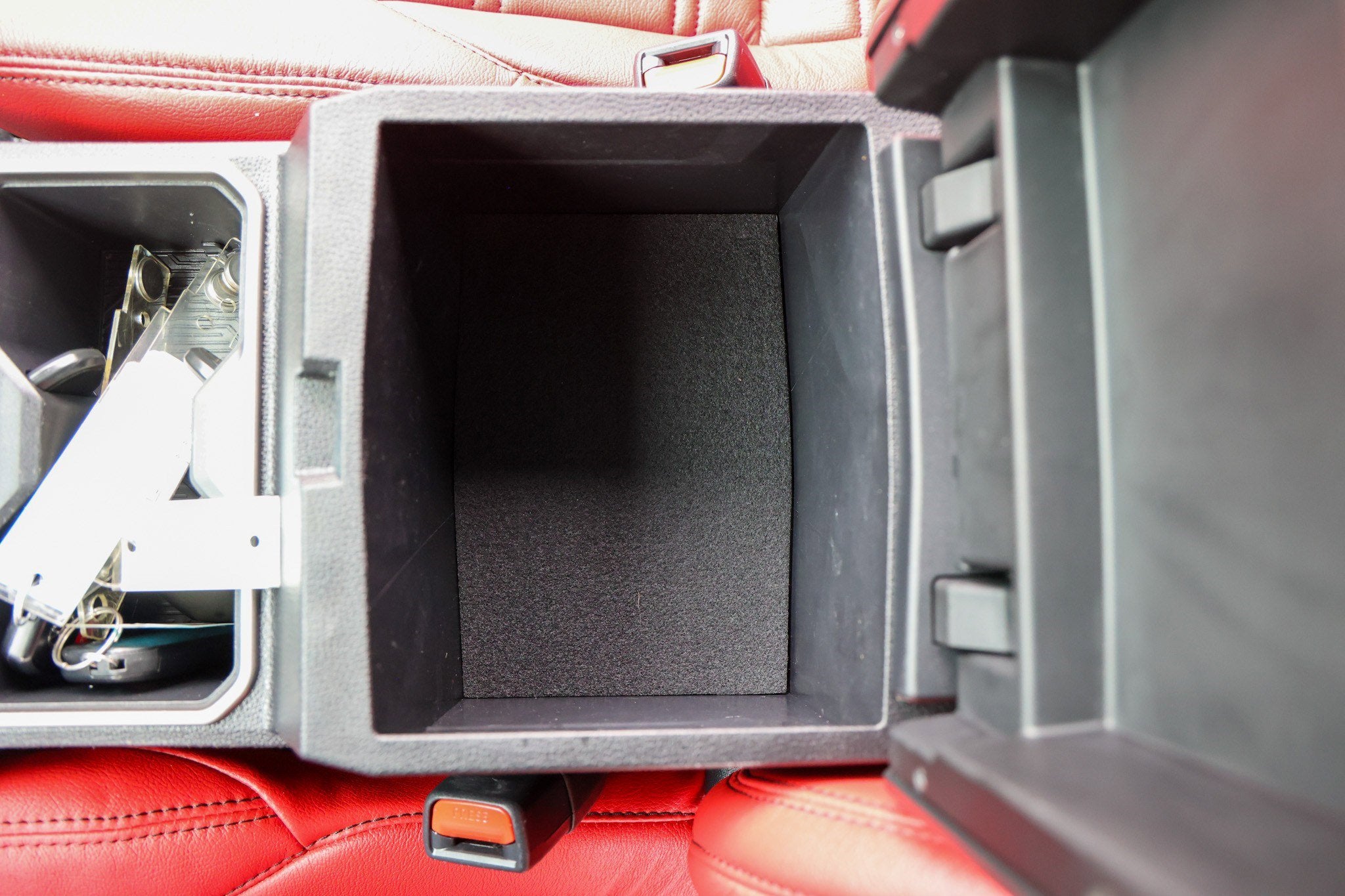 2025 Toyota TACOMA SR5 SR5