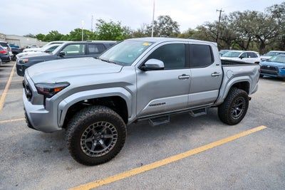 2025 Toyota Tacoma 4WD SR5