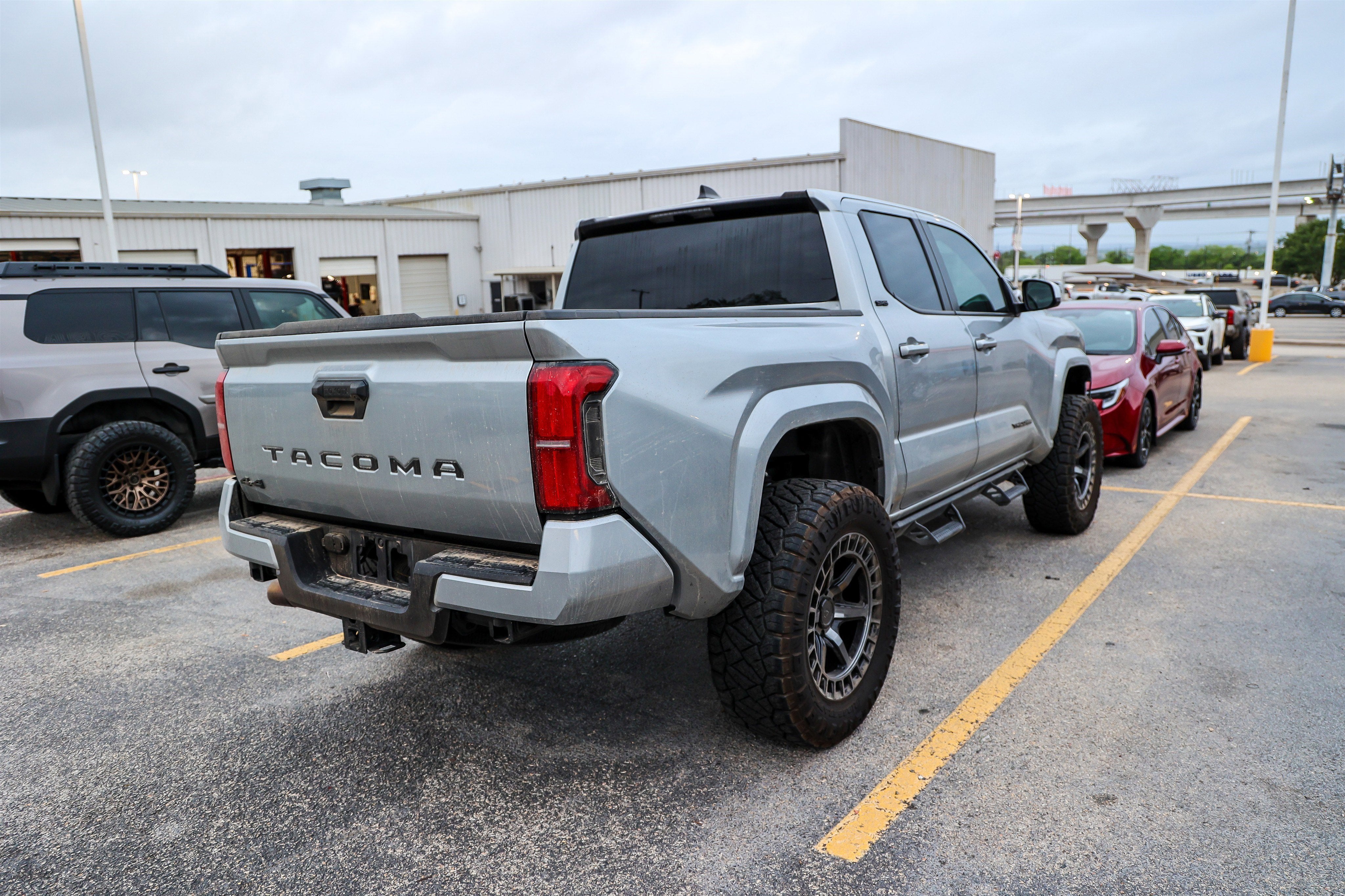 2025 Toyota Tacoma 4WD SR5