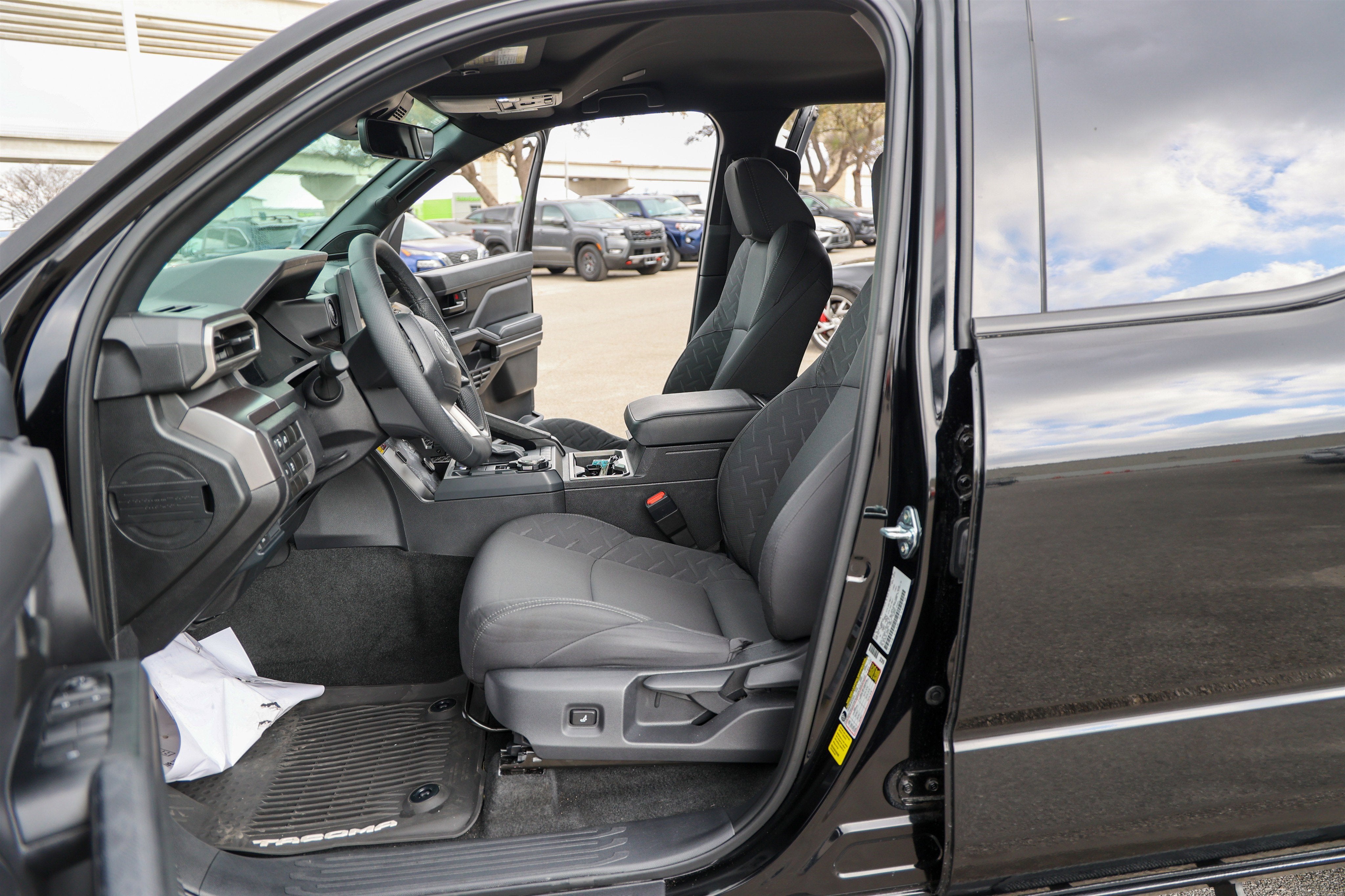 2025 Toyota TACOMA SR5 SR5