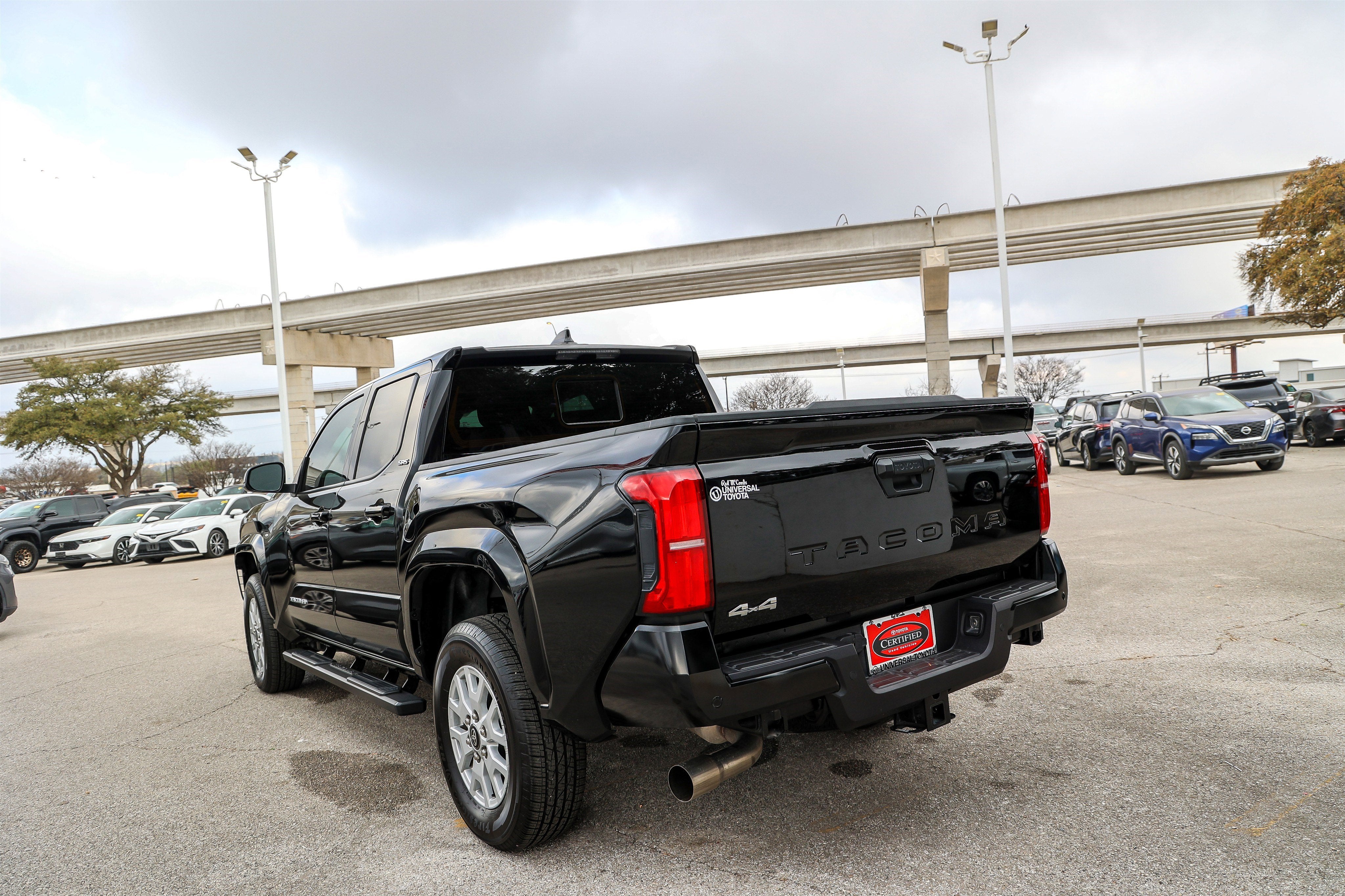 2025 Toyota TACOMA SR5 SR5