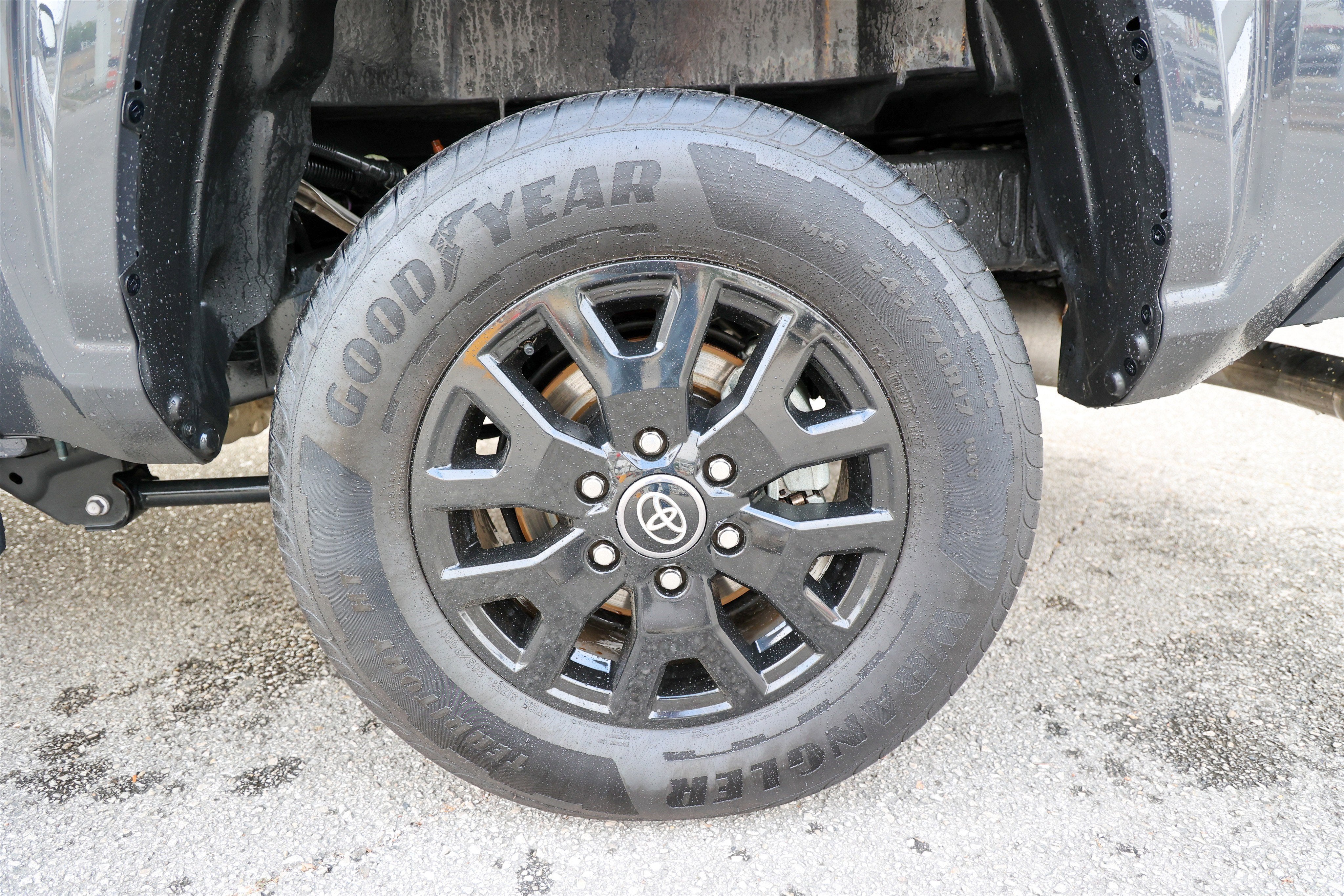 2025 Toyota TACOMA SR5 SR5