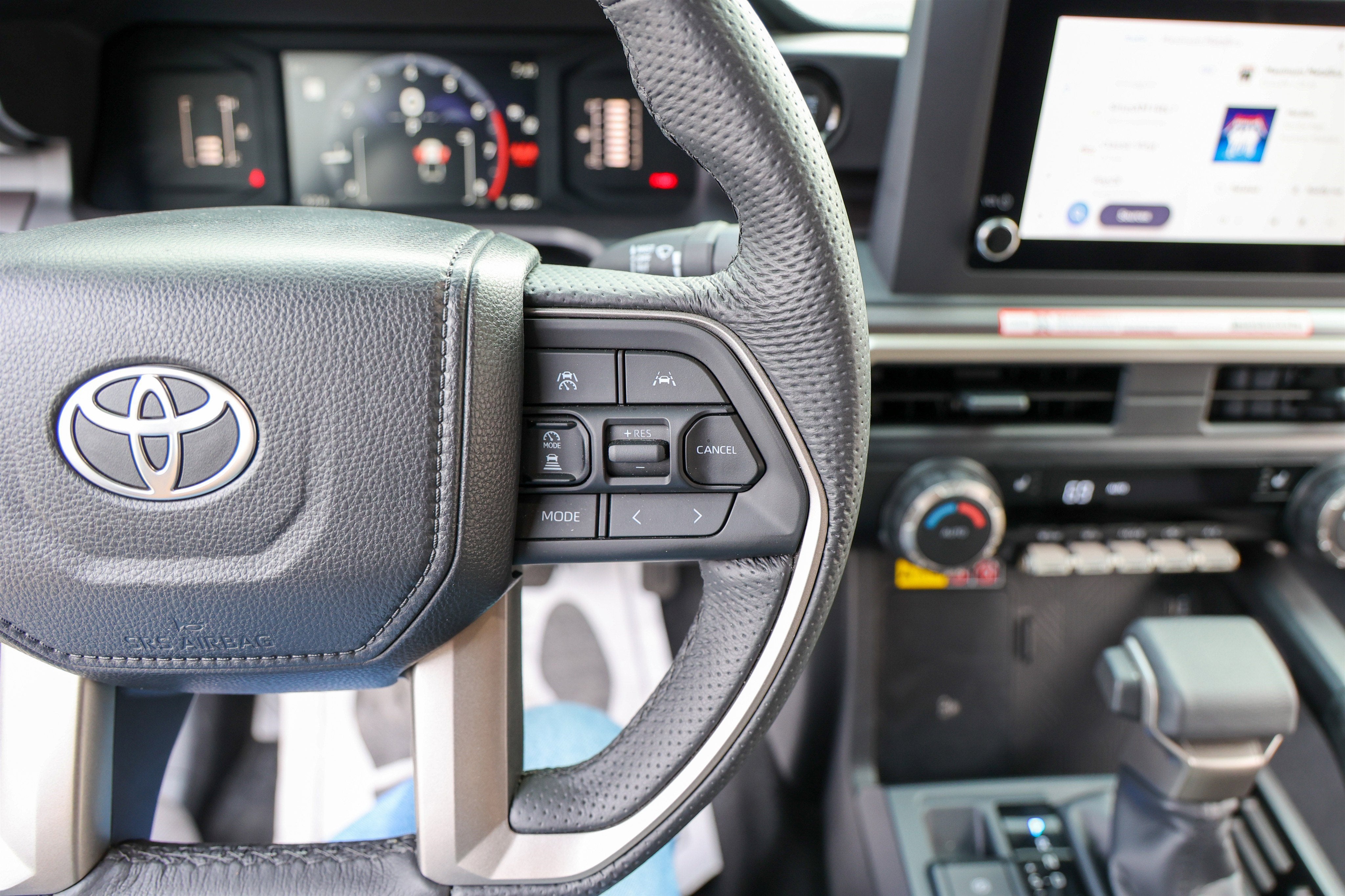 2025 Toyota TACOMA SR5 SR5