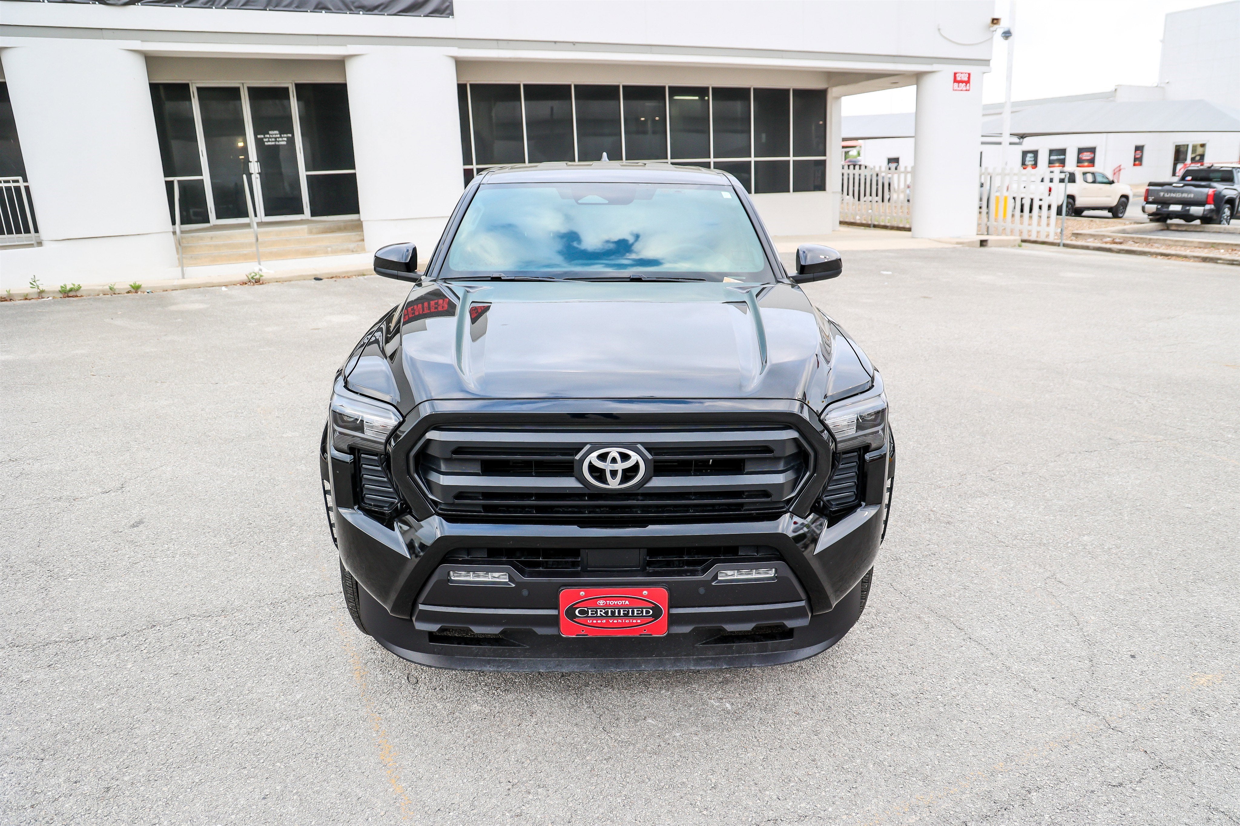 2025 Toyota TACOMA SR5 SR5