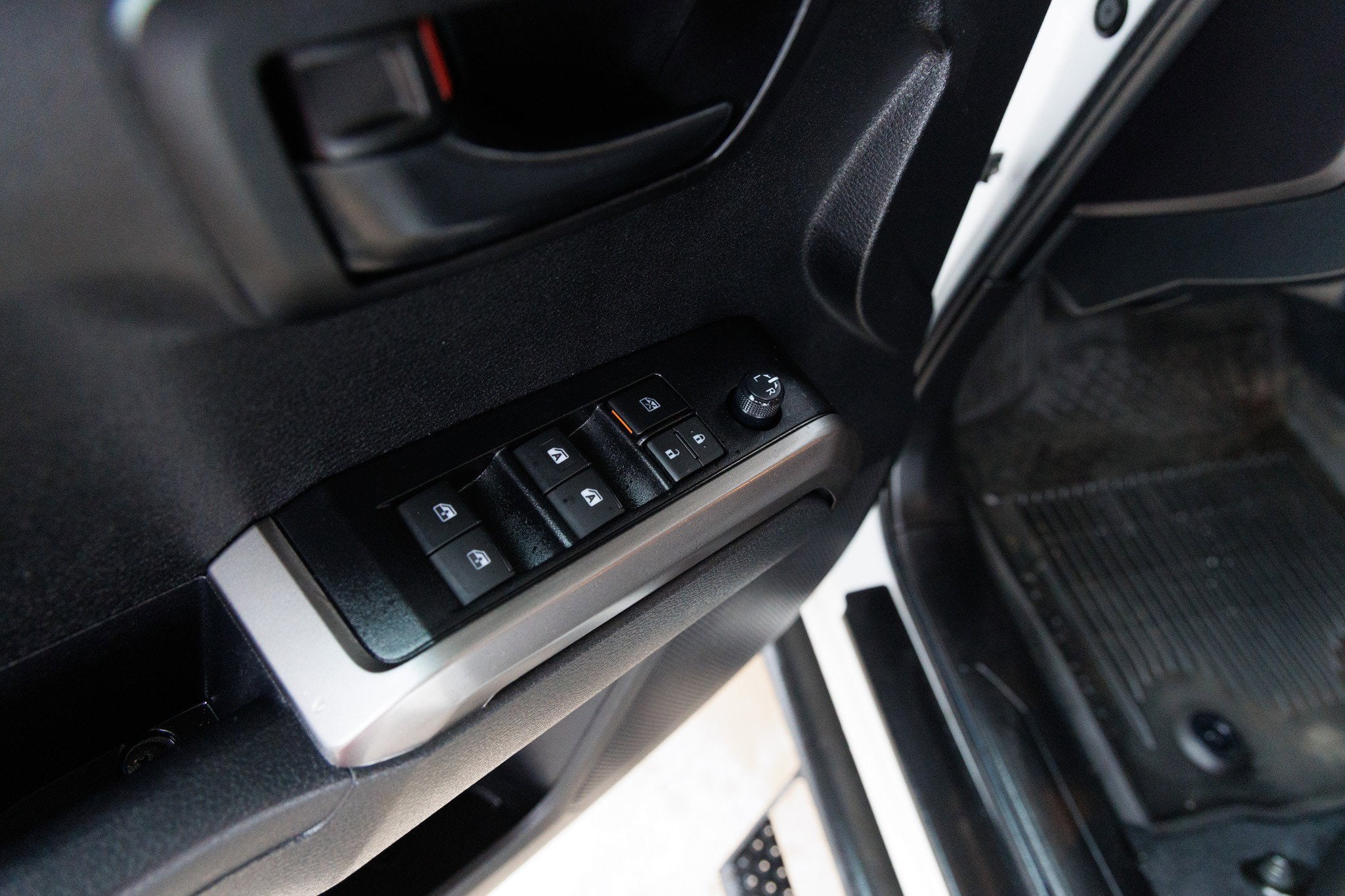 2023 Toyota TACOMA SR5 SR5