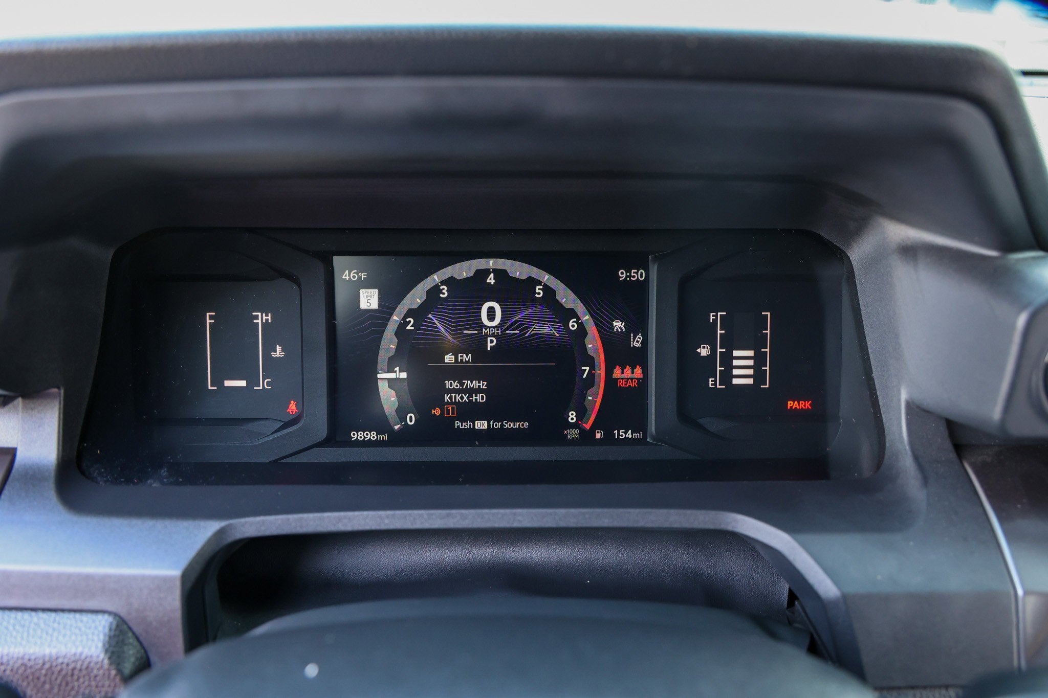 2025 Toyota TACOMA SR5 SR5