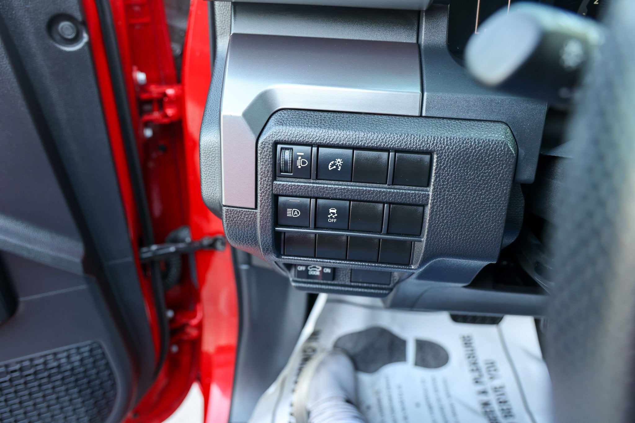 2025 Toyota TACOMA SR5 SR5