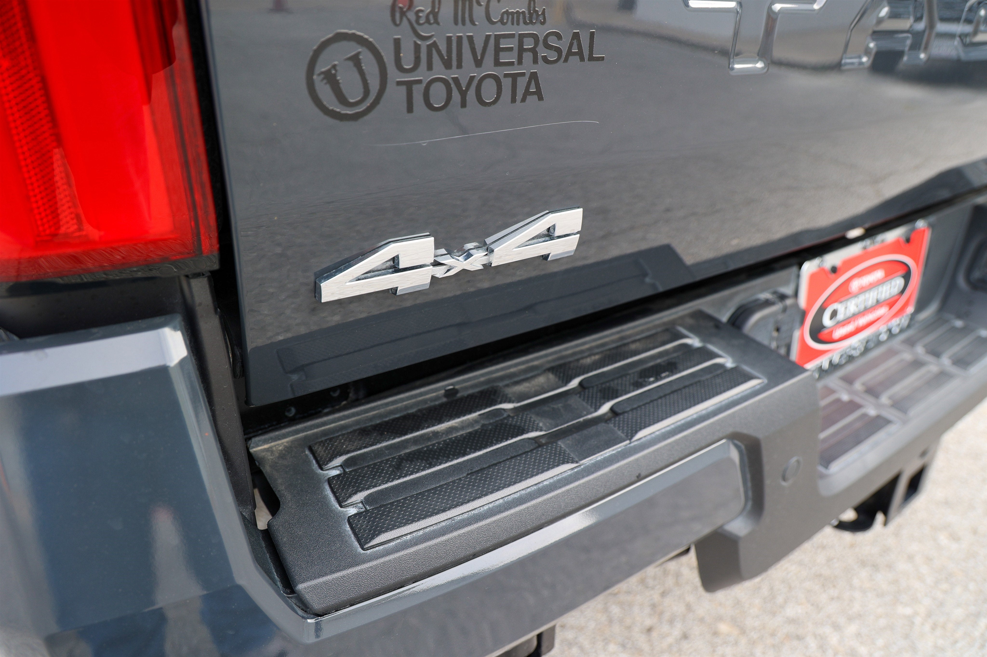 2025 Toyota TACOMA SR5 SR5