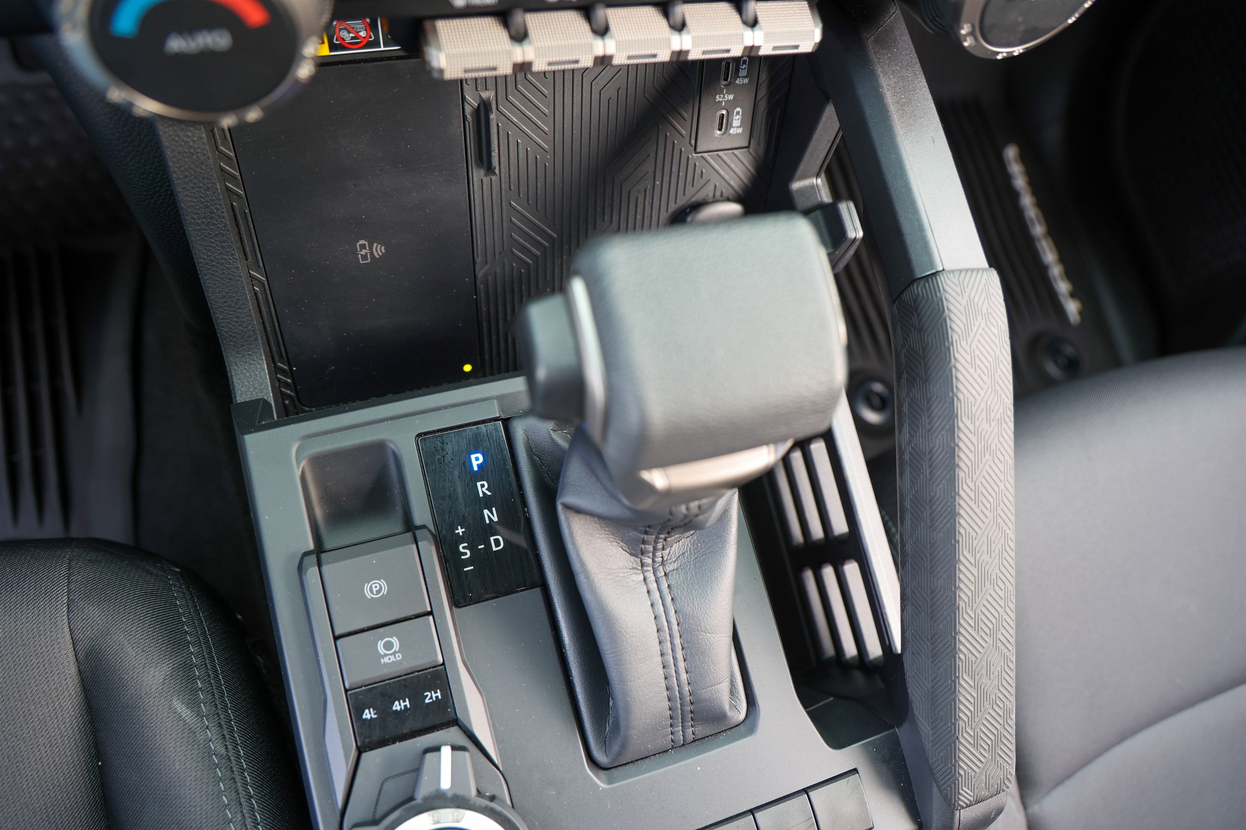 2025 Toyota TACOMA SR5 SR5