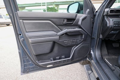 2025 Toyota TACOMA SR5 SR5