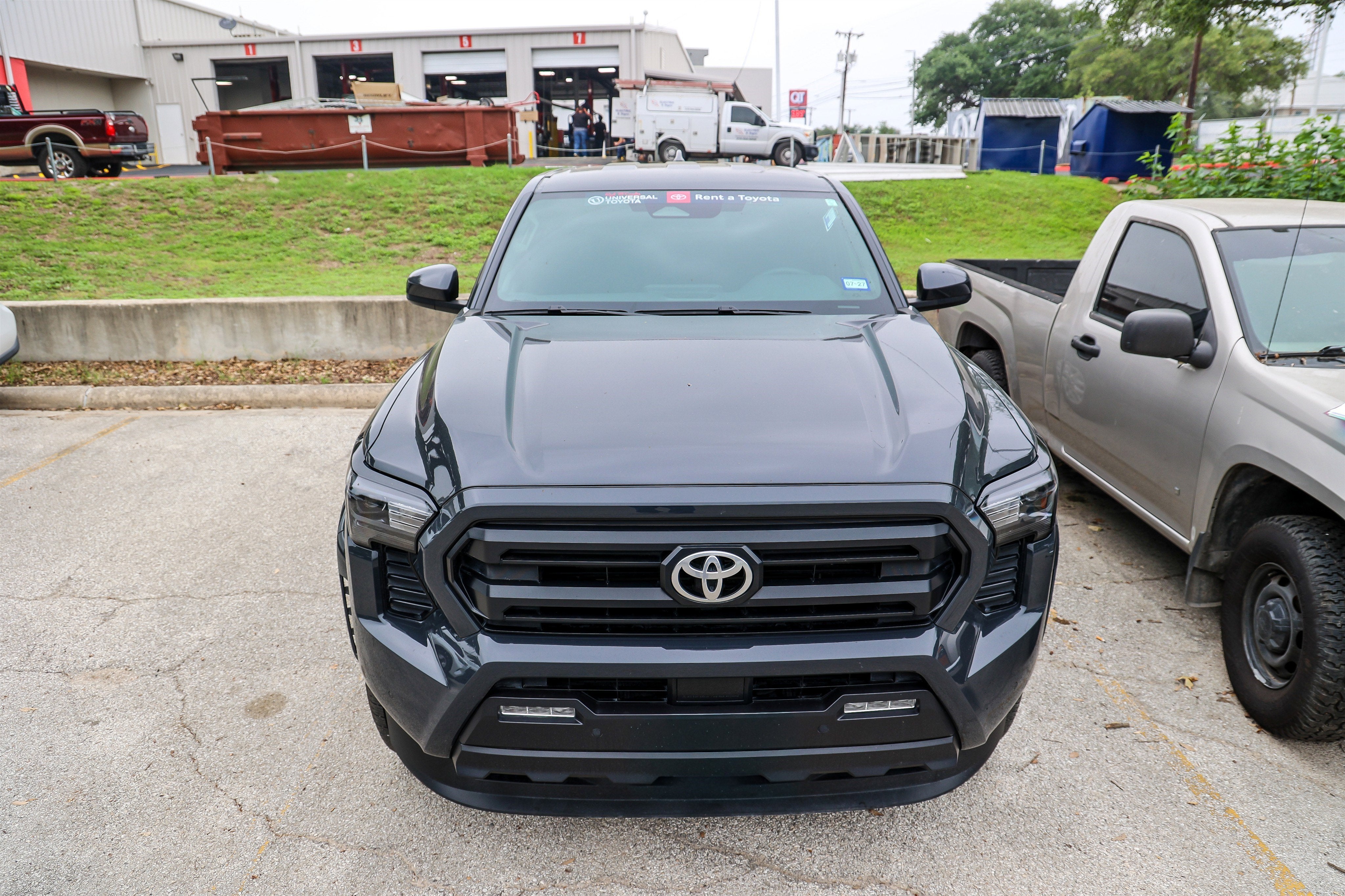 2025 Toyota TACOMA SR5 SR5