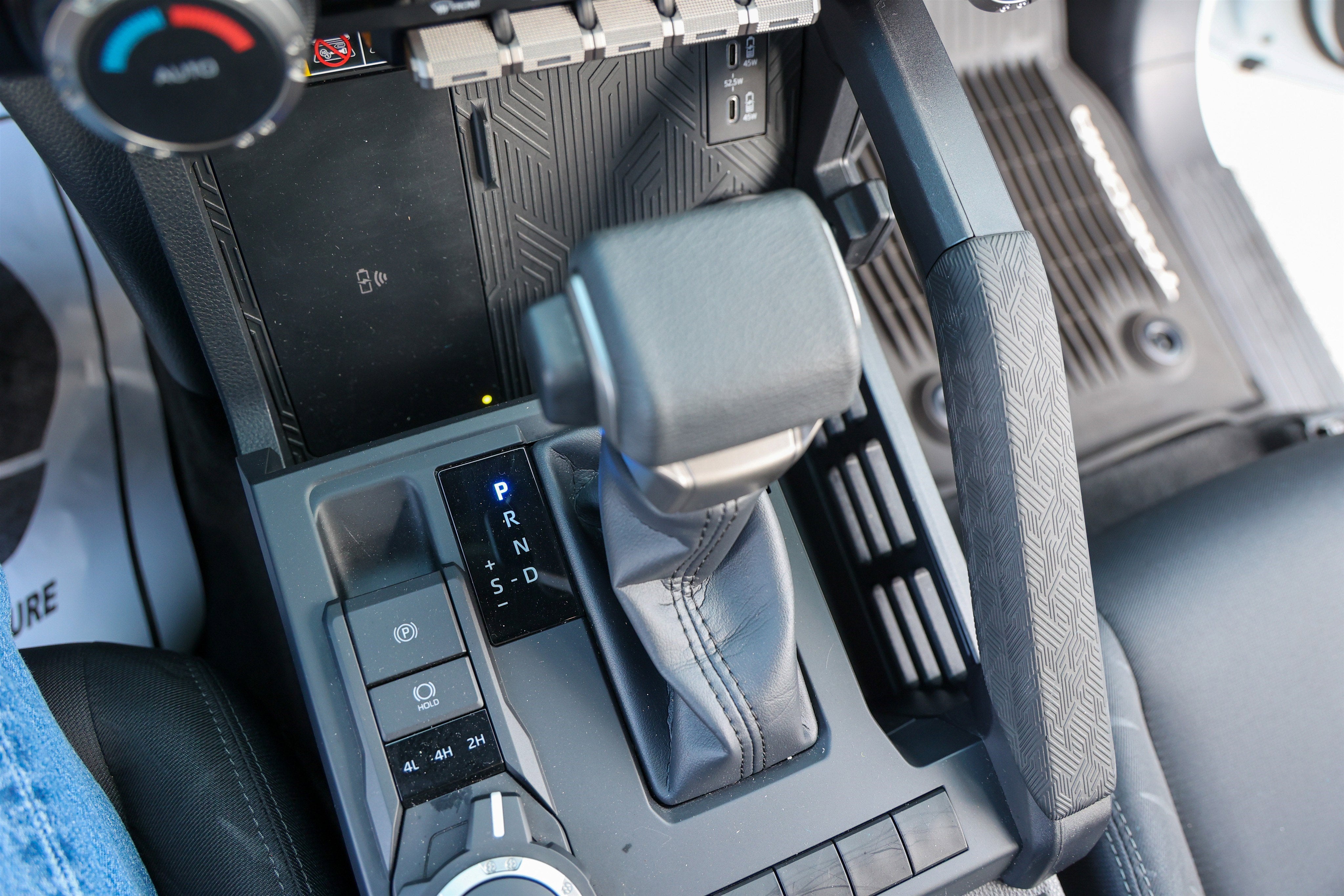 2025 Toyota TACOMA SR5 SR5