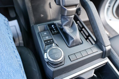 2025 Toyota TACOMA SR5 SR5