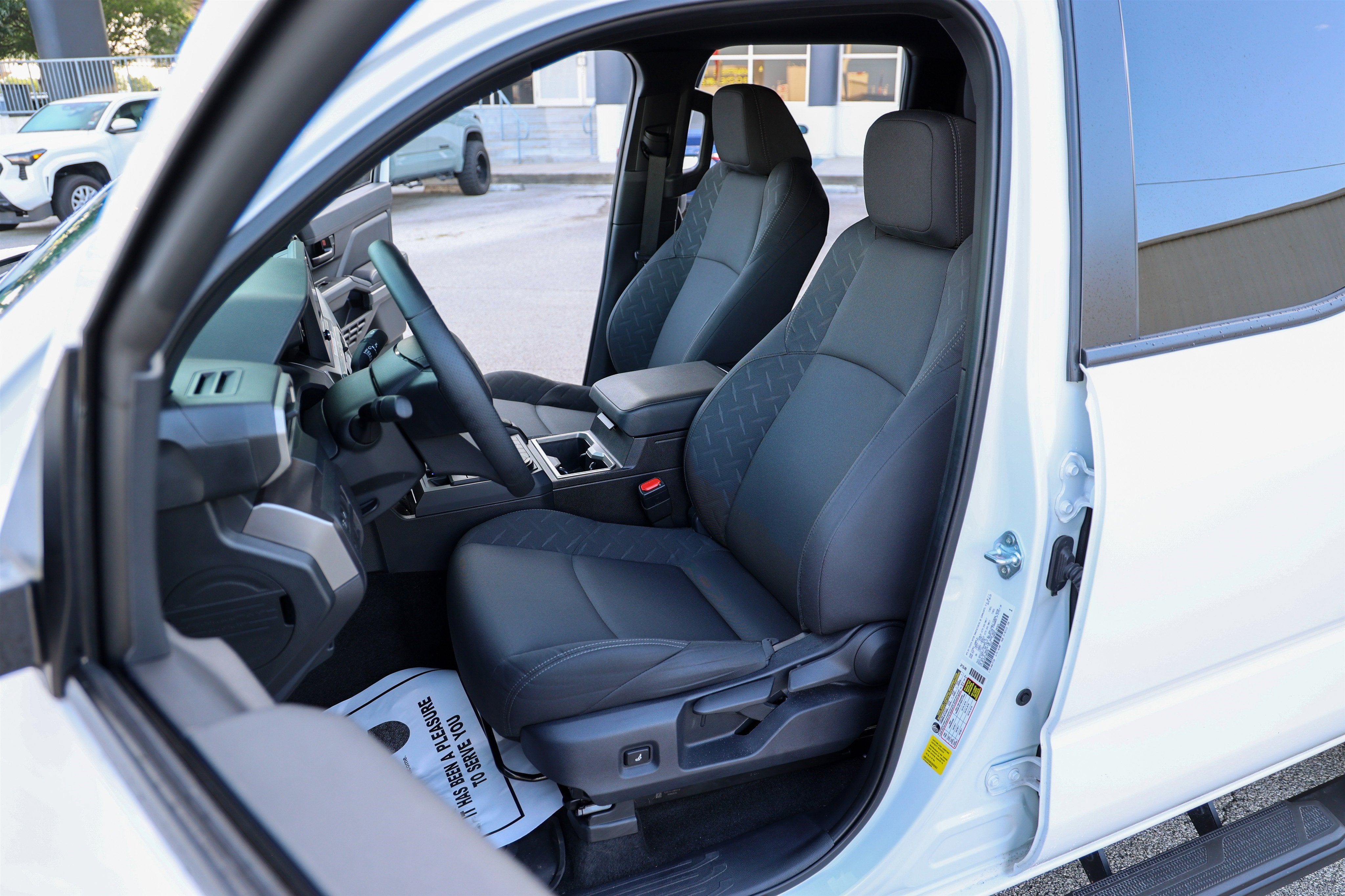 2025 Toyota TACOMA SR5 SR5