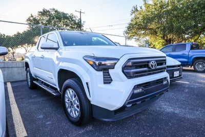 2025 Toyota TACOMA SR5 SR5