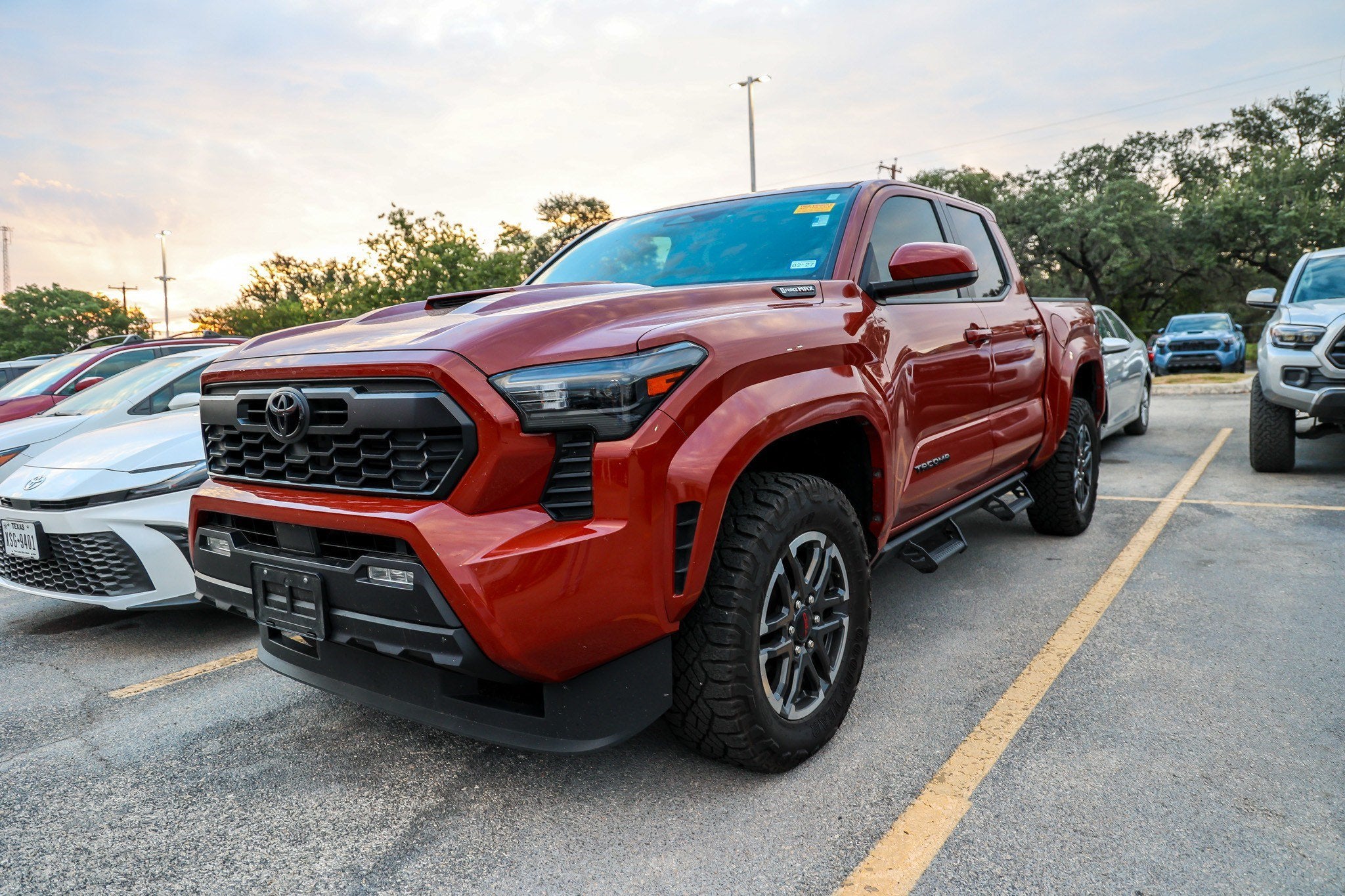 2025 Toyota Tacoma i-FORCE MAX TRD Sport Hybrid