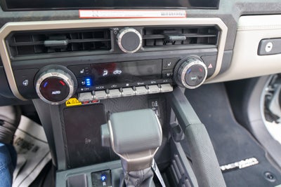 2026 Toyota TACOMA LTD HV Limited Hybrid